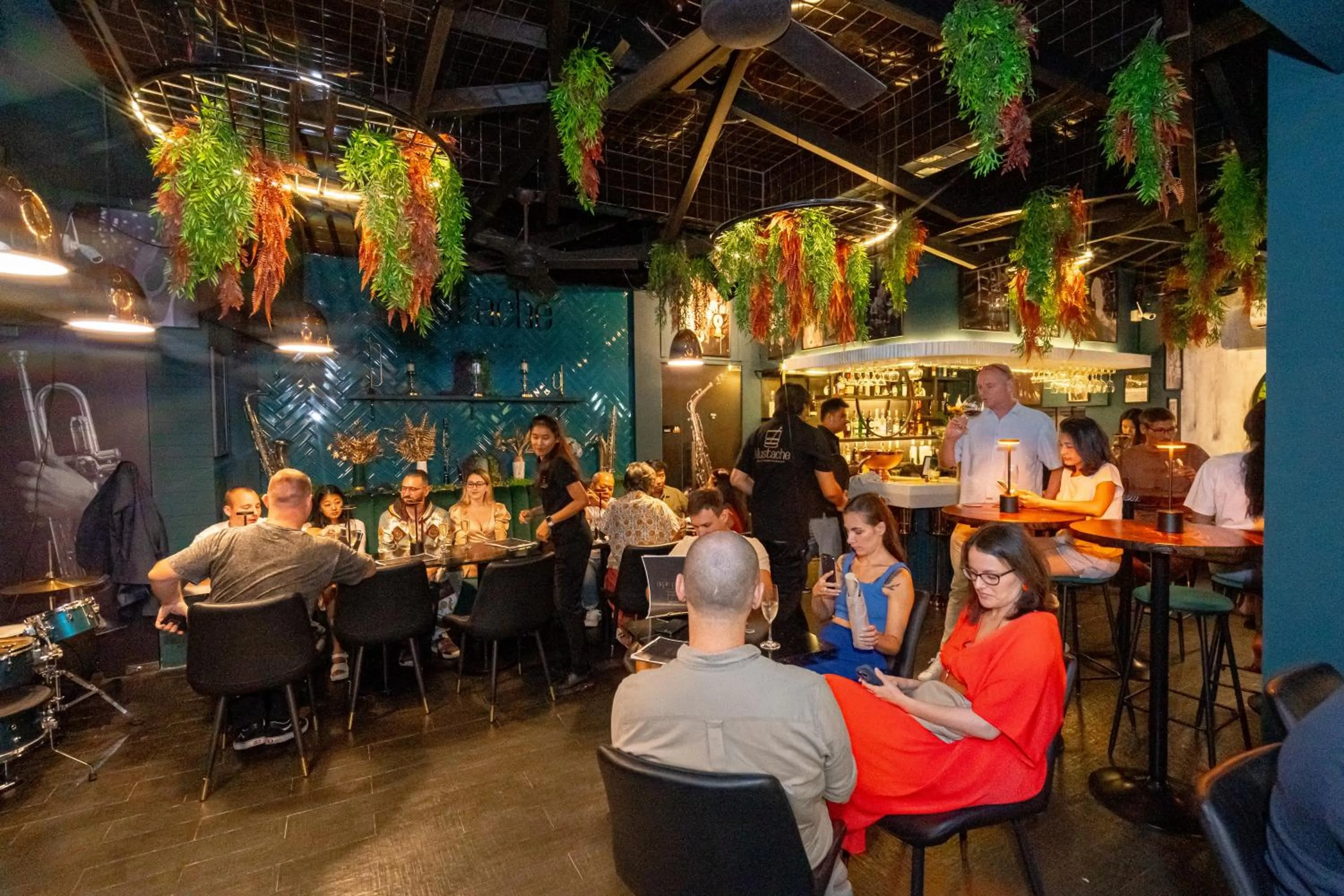 Restaurant/places to eat in The Color Kata