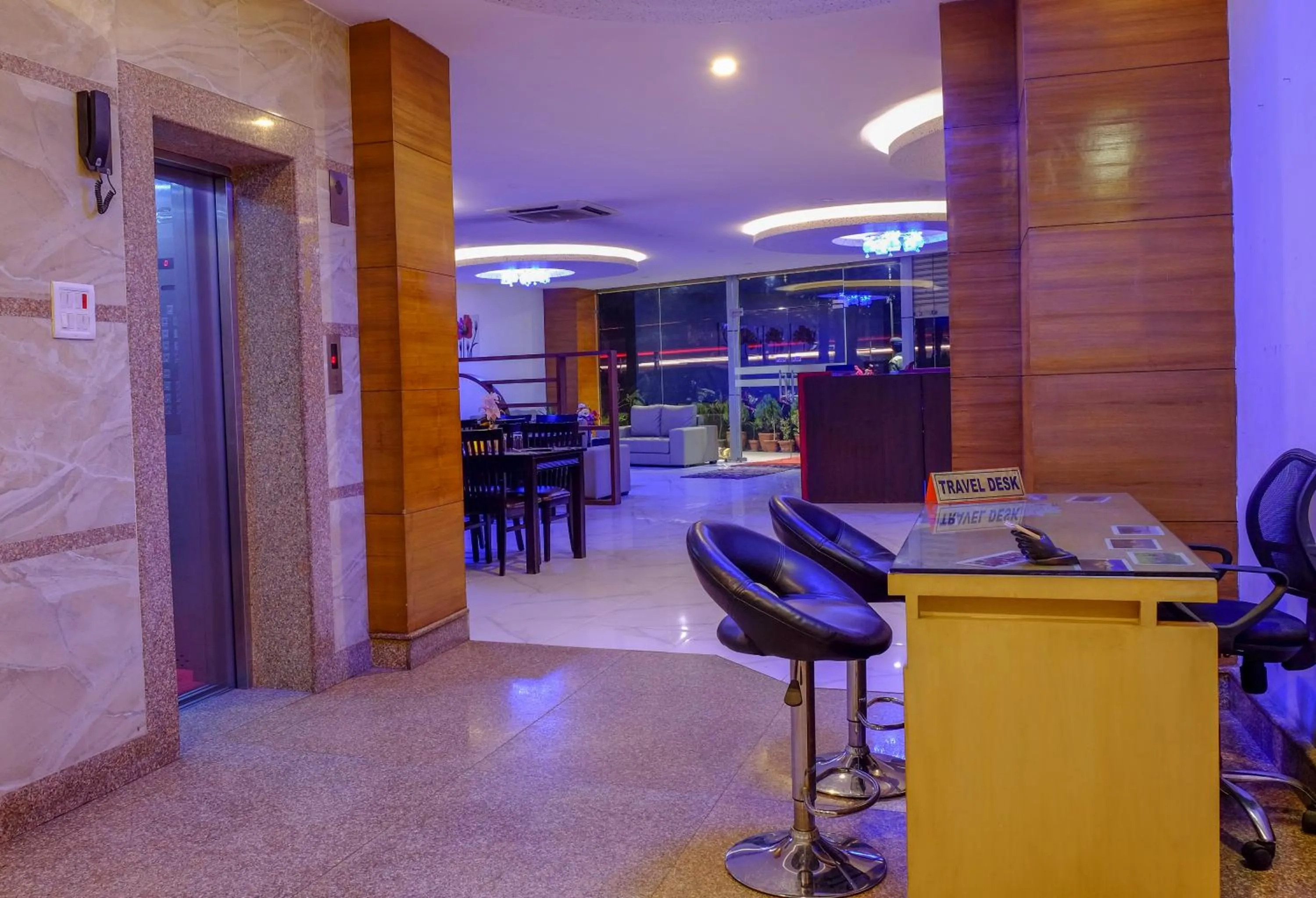 Lobby or reception in Hotel Regal Airport