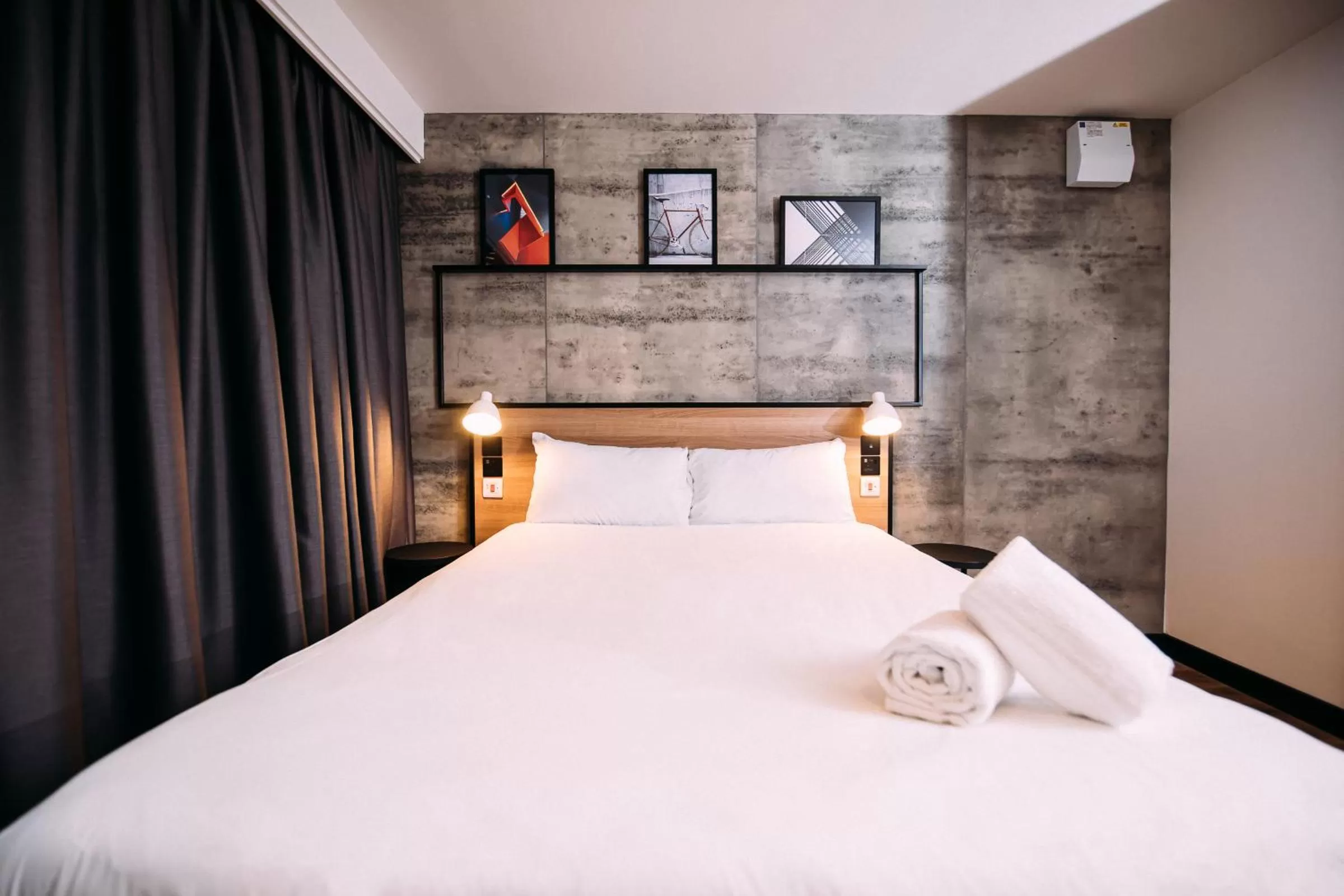 Bed in ibis Belfast City Centre