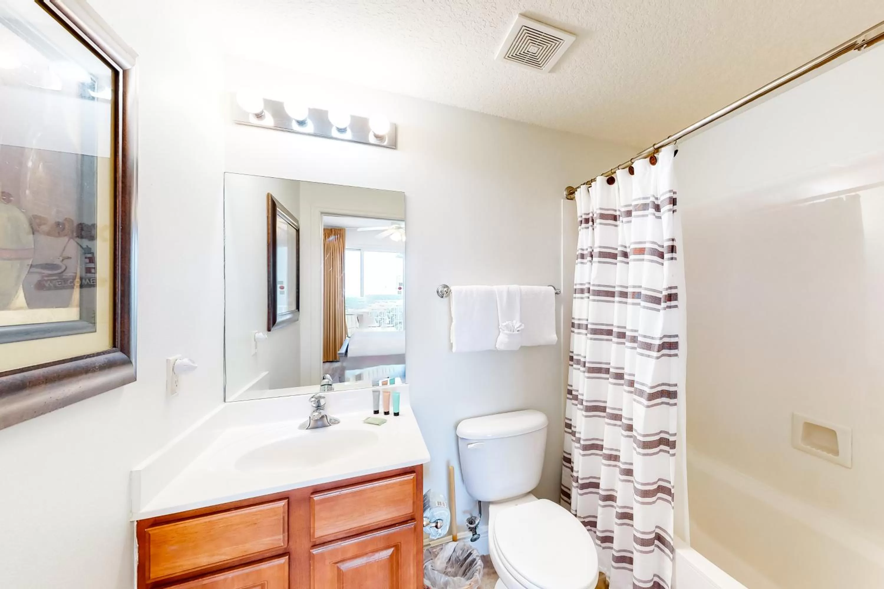 Bathroom in Ariel Dunes I 0710