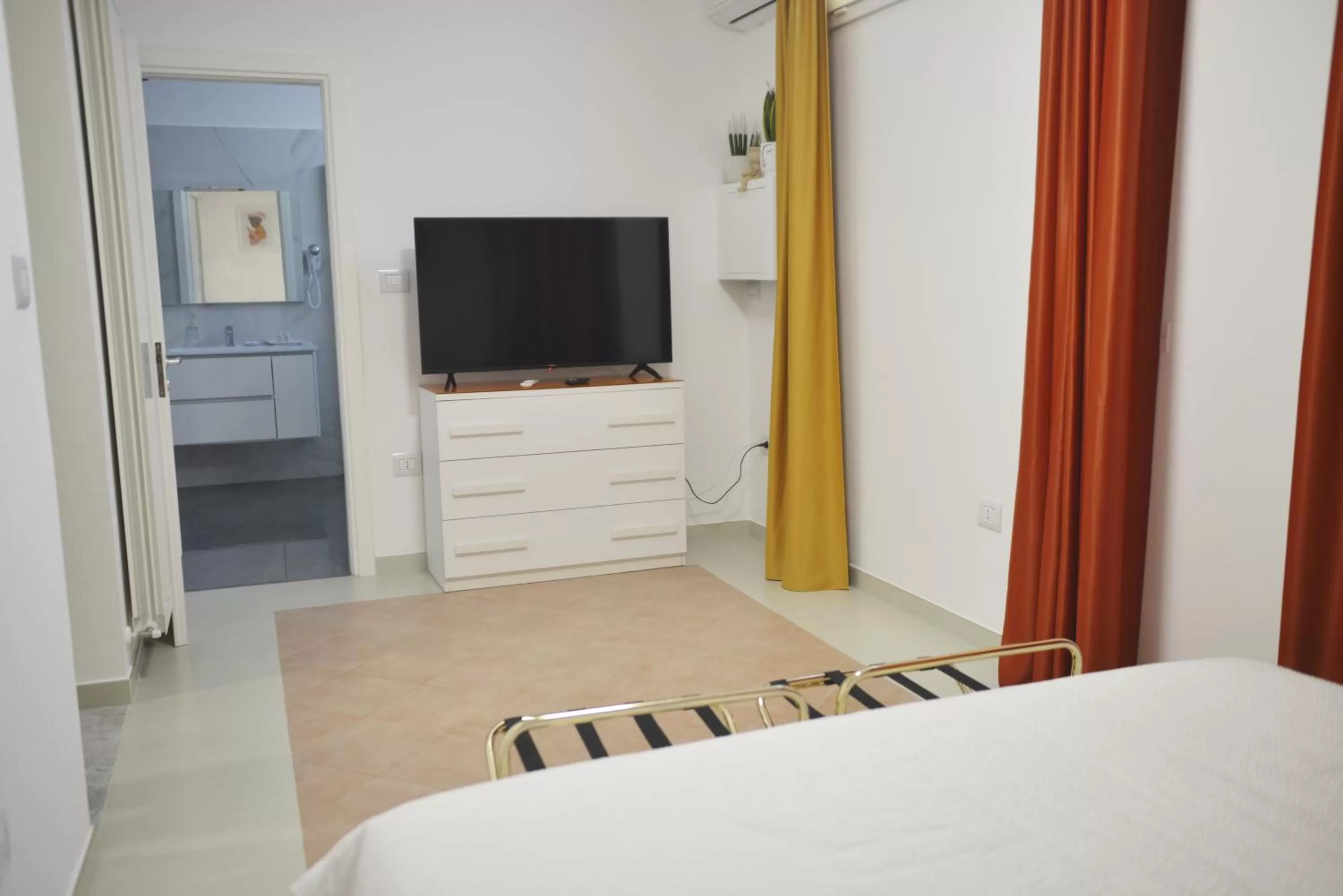 TV/Entertainment Center in La Casa di Eva