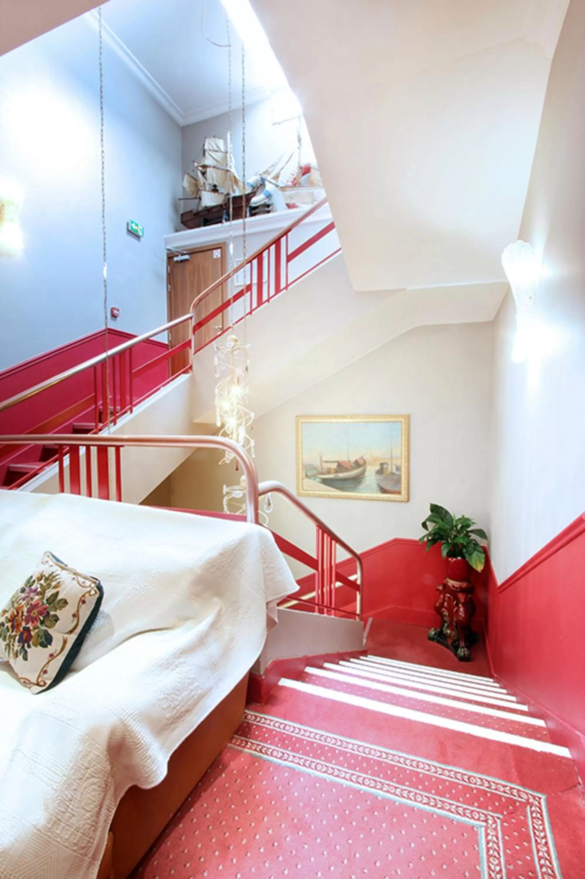 Area and facilities in Le Rhul