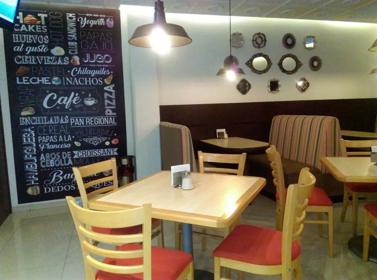 Restaurant/places to eat in Hotel Madrid