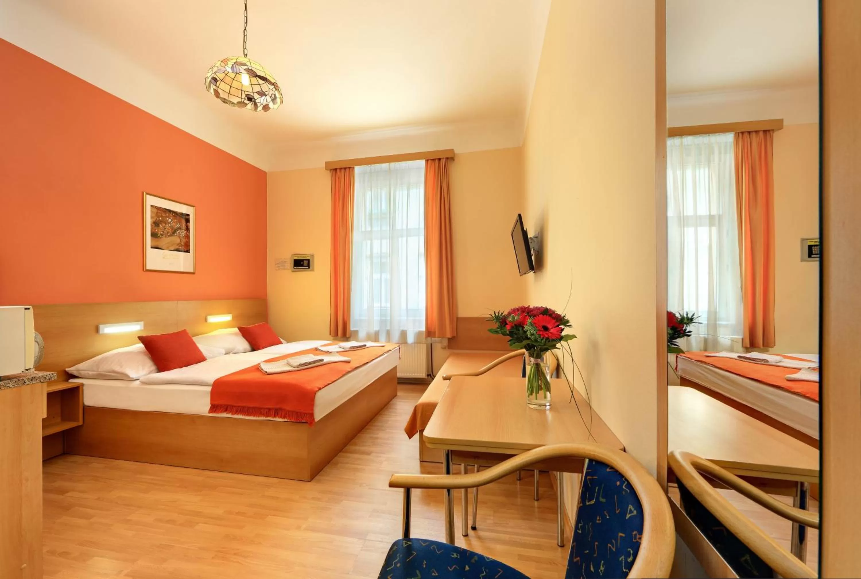 Double or Twin Room in Hotel Golden City Garni