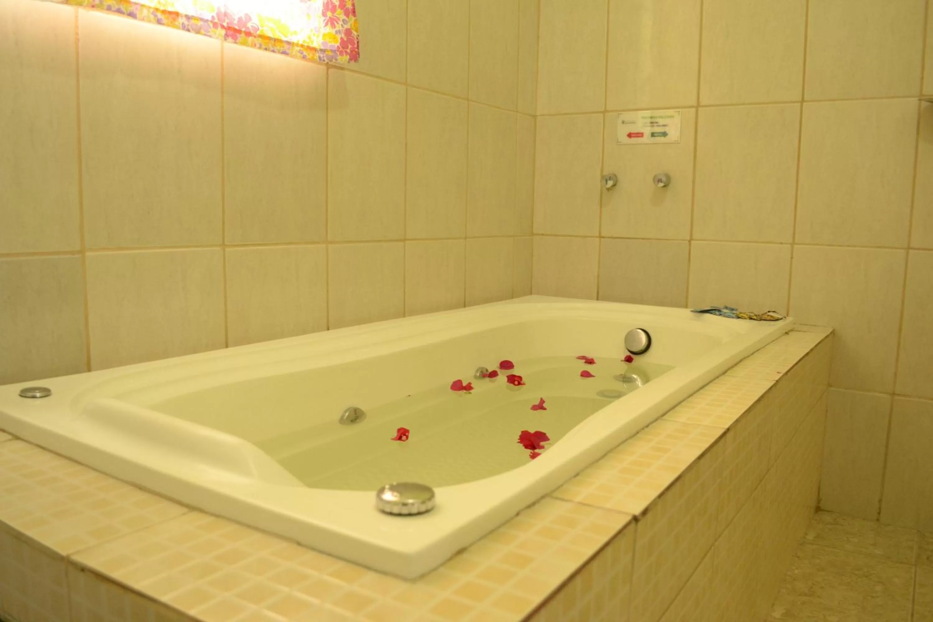 Hot Tub in Pousada Spa Saúde Melhor