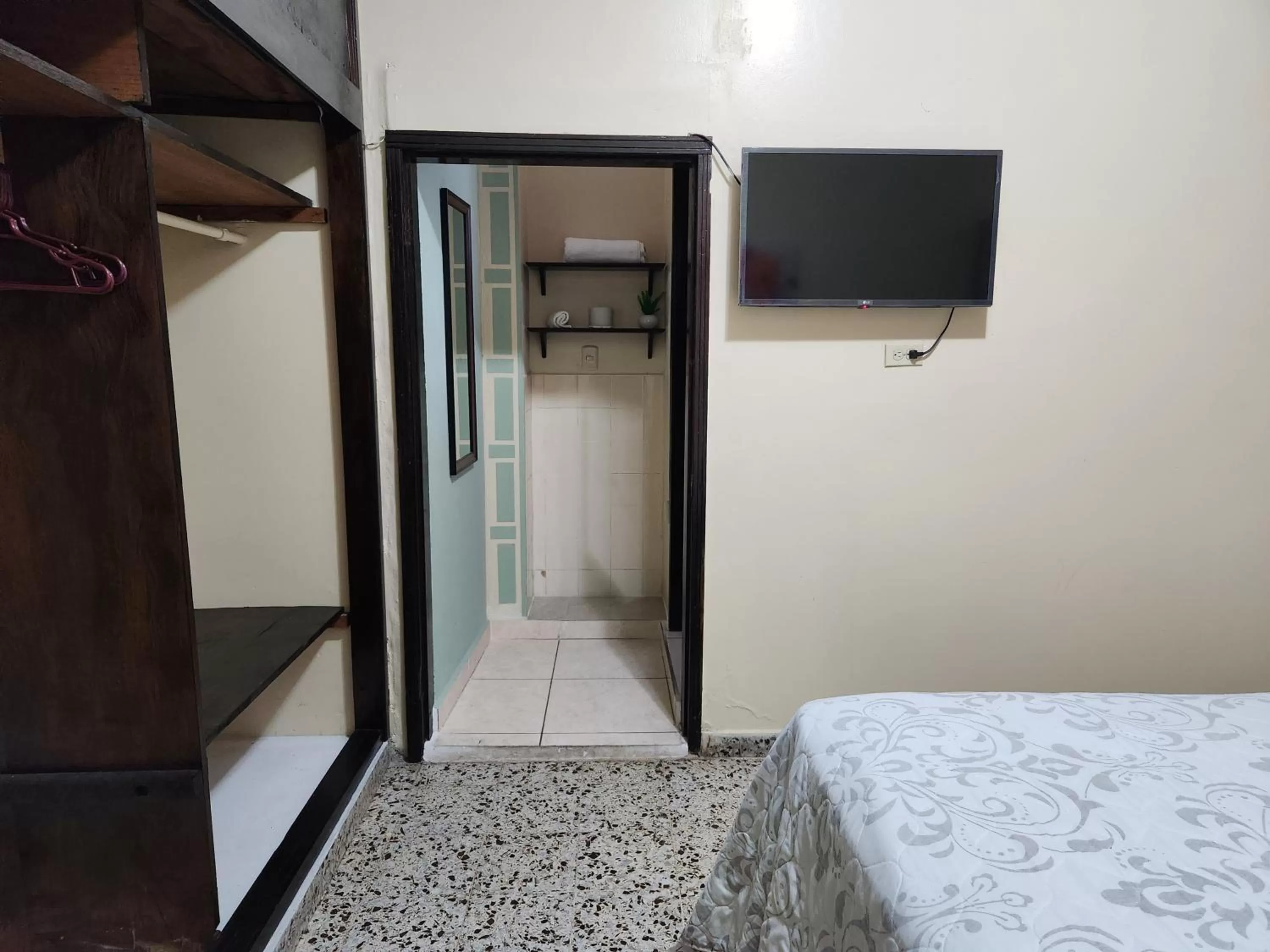 Photo of the whole room, TV/Entertainment Center in Casa Altamira