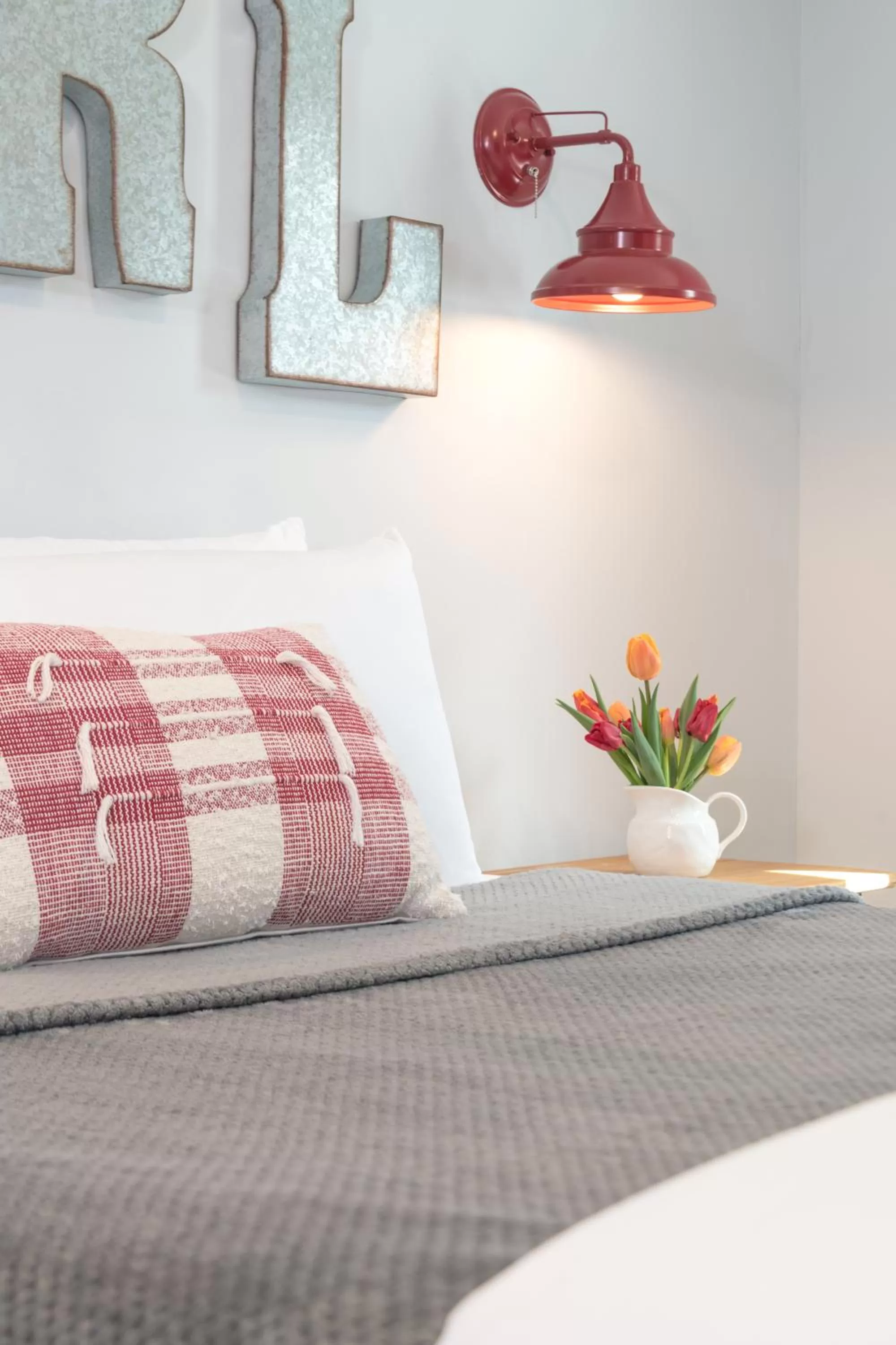 Bedroom, Bed in Mad River Lodge