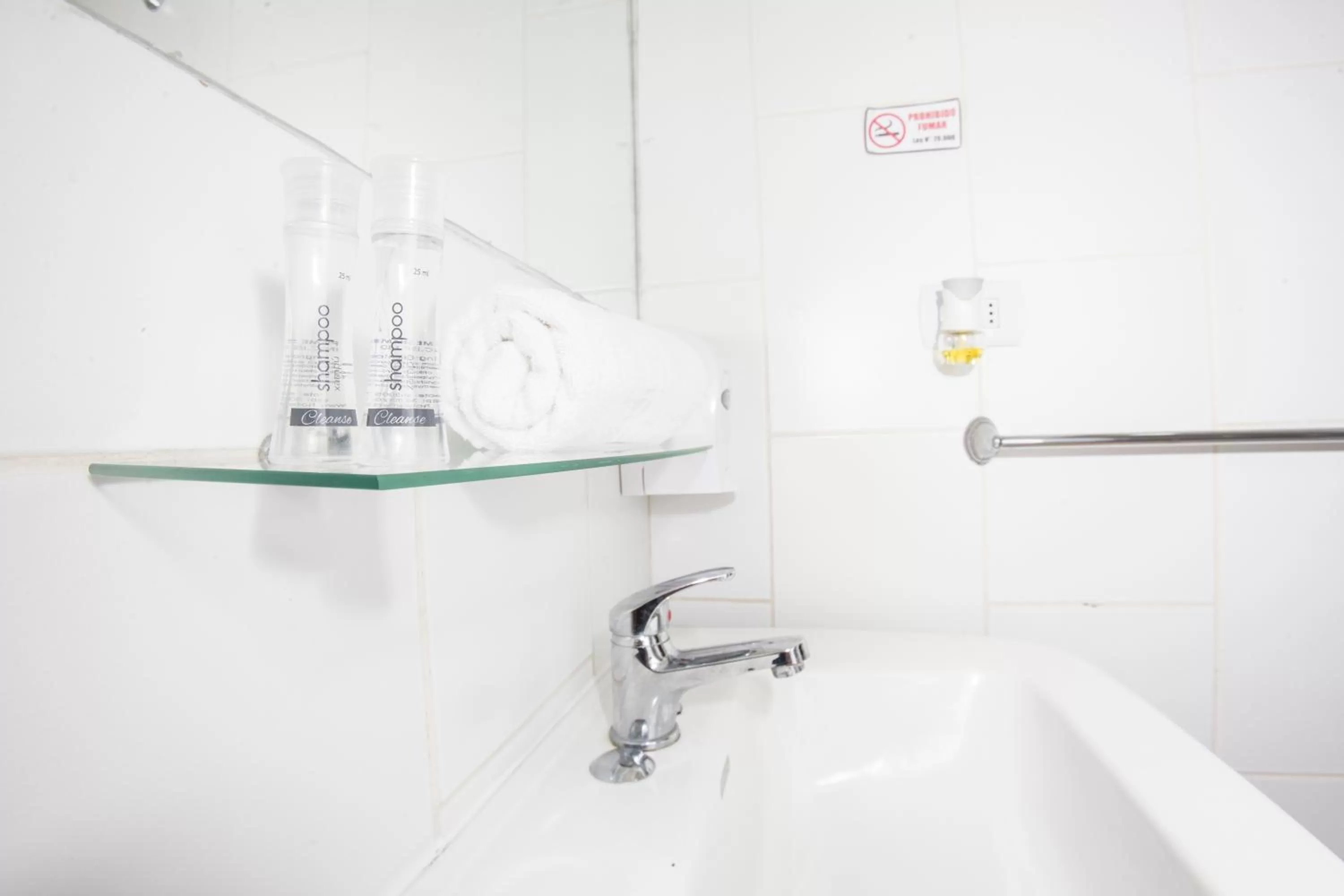 Bathroom in Hotel Santisimo