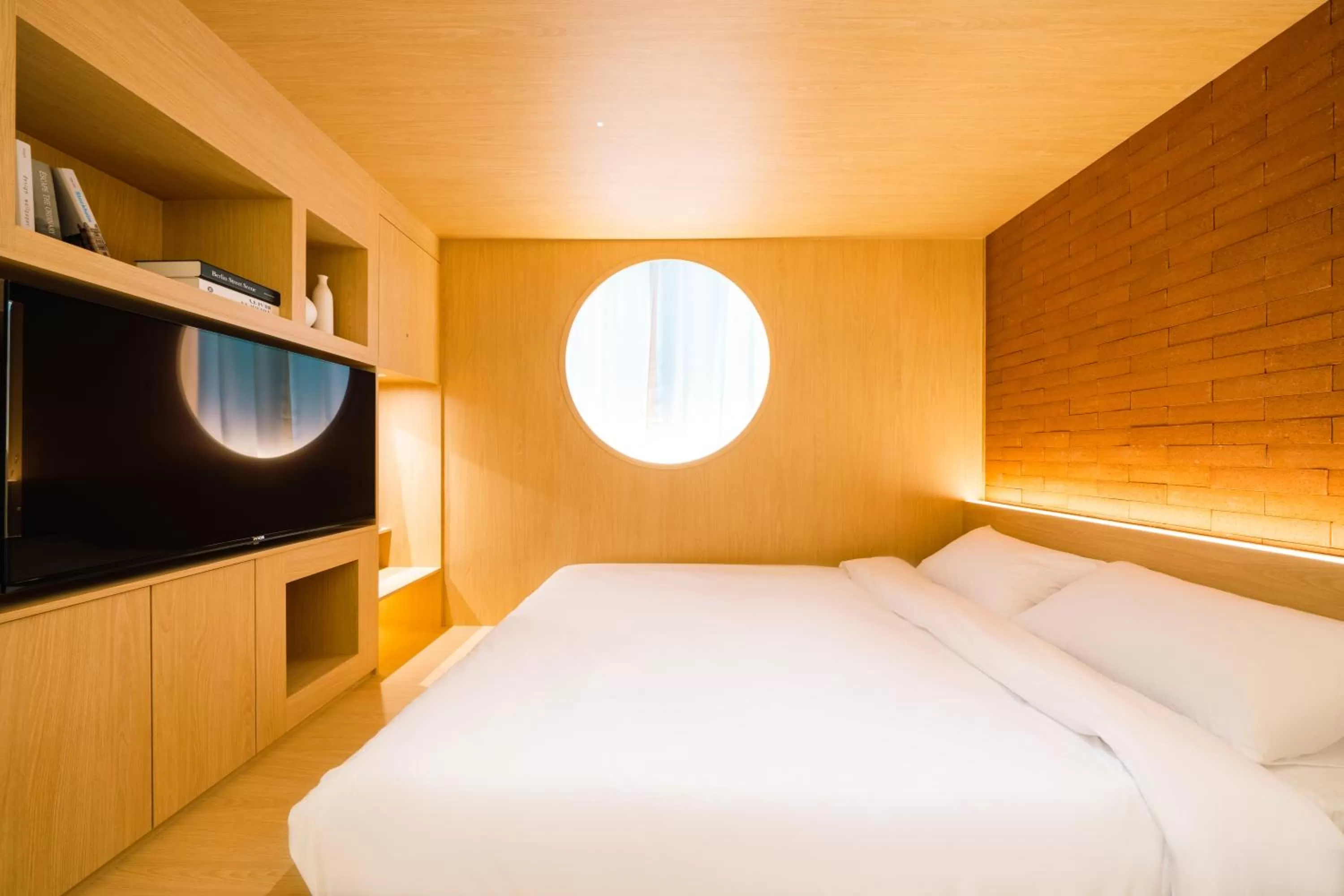 Bed in Y Collection by Unboundi Gyeongju