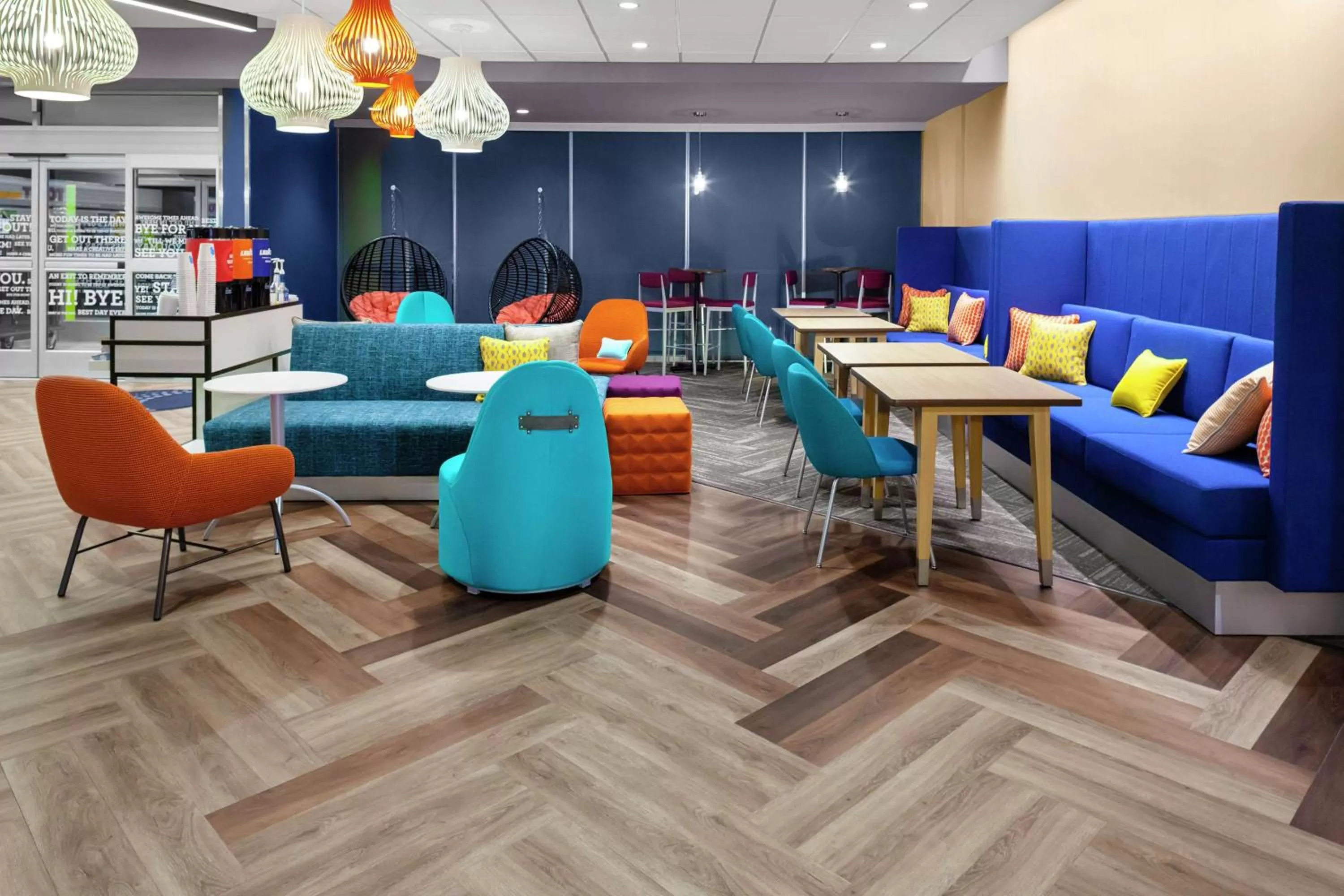 Lobby or reception in Tru By Hilton Gilbert