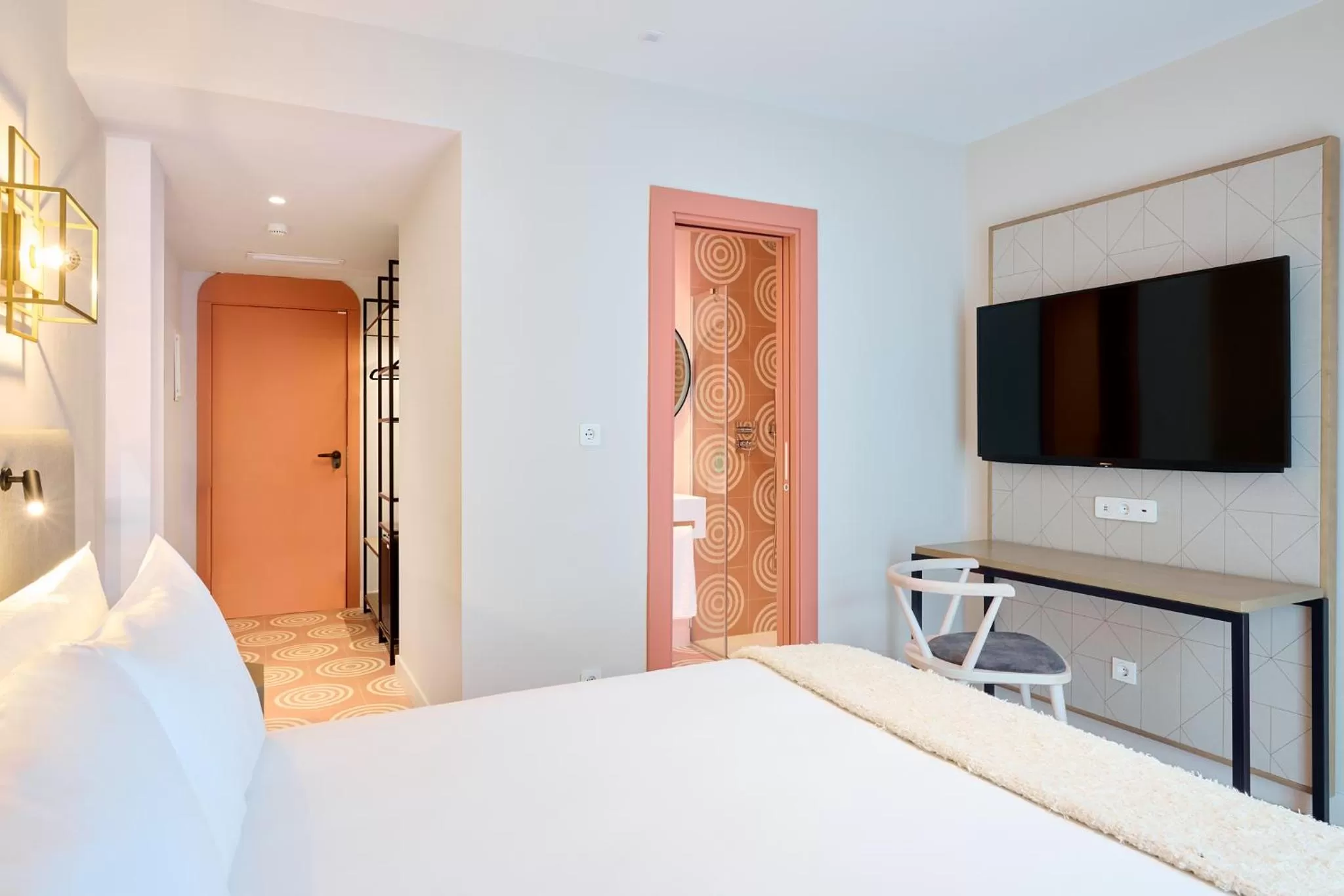 Photo of the whole room, Bed in Boutique Hotel Luna Granada Centro