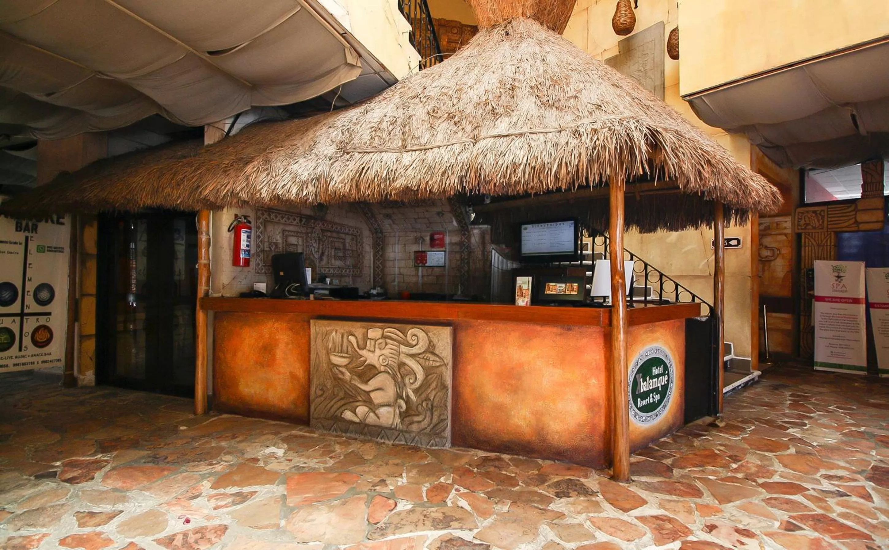 Lobby or reception in Hotel Xbalamqué & Spa Cancún Centro