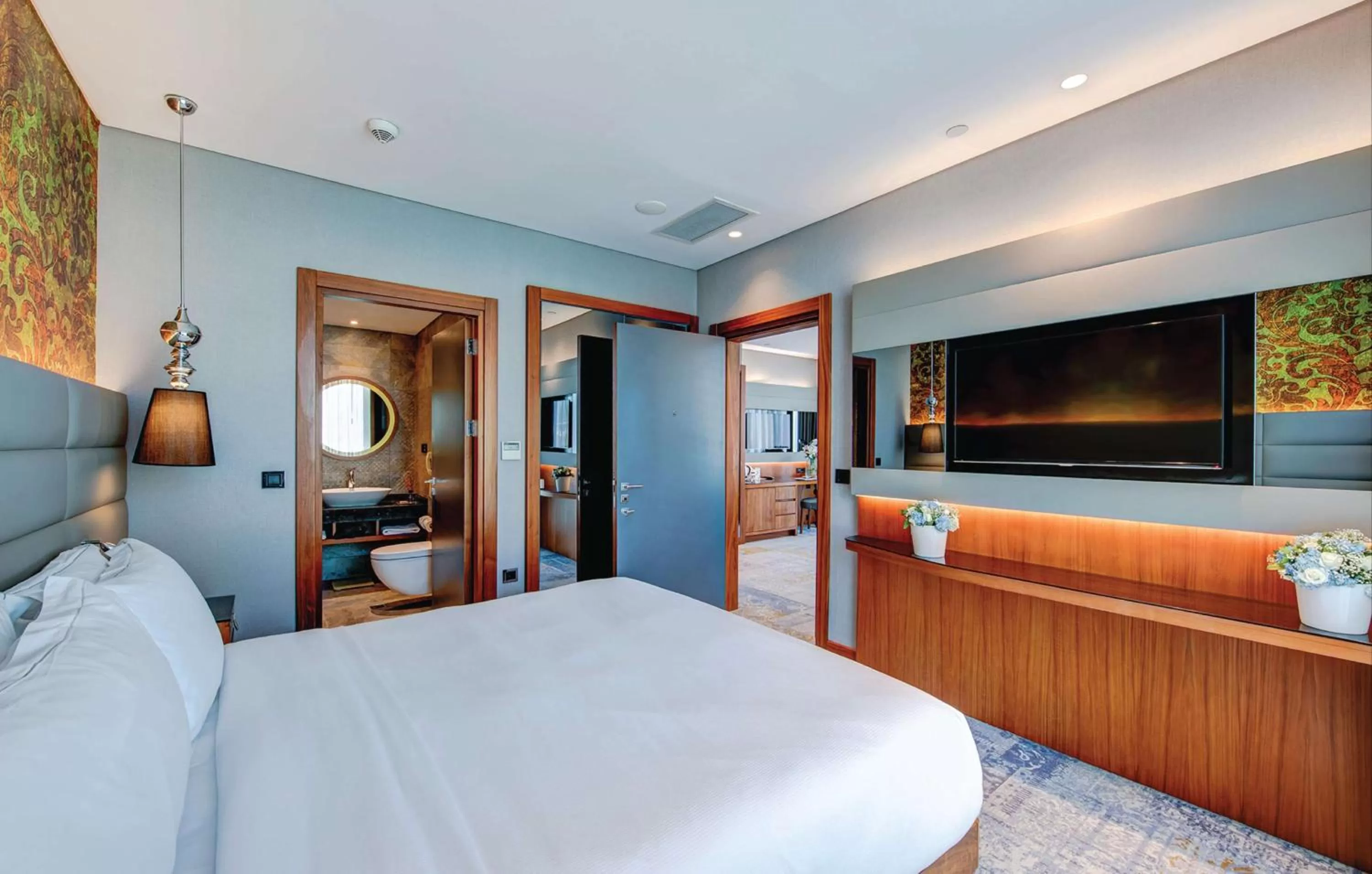 Bedroom, Bed in DoubleTree by Hilton Istanbul - Piyalepasa