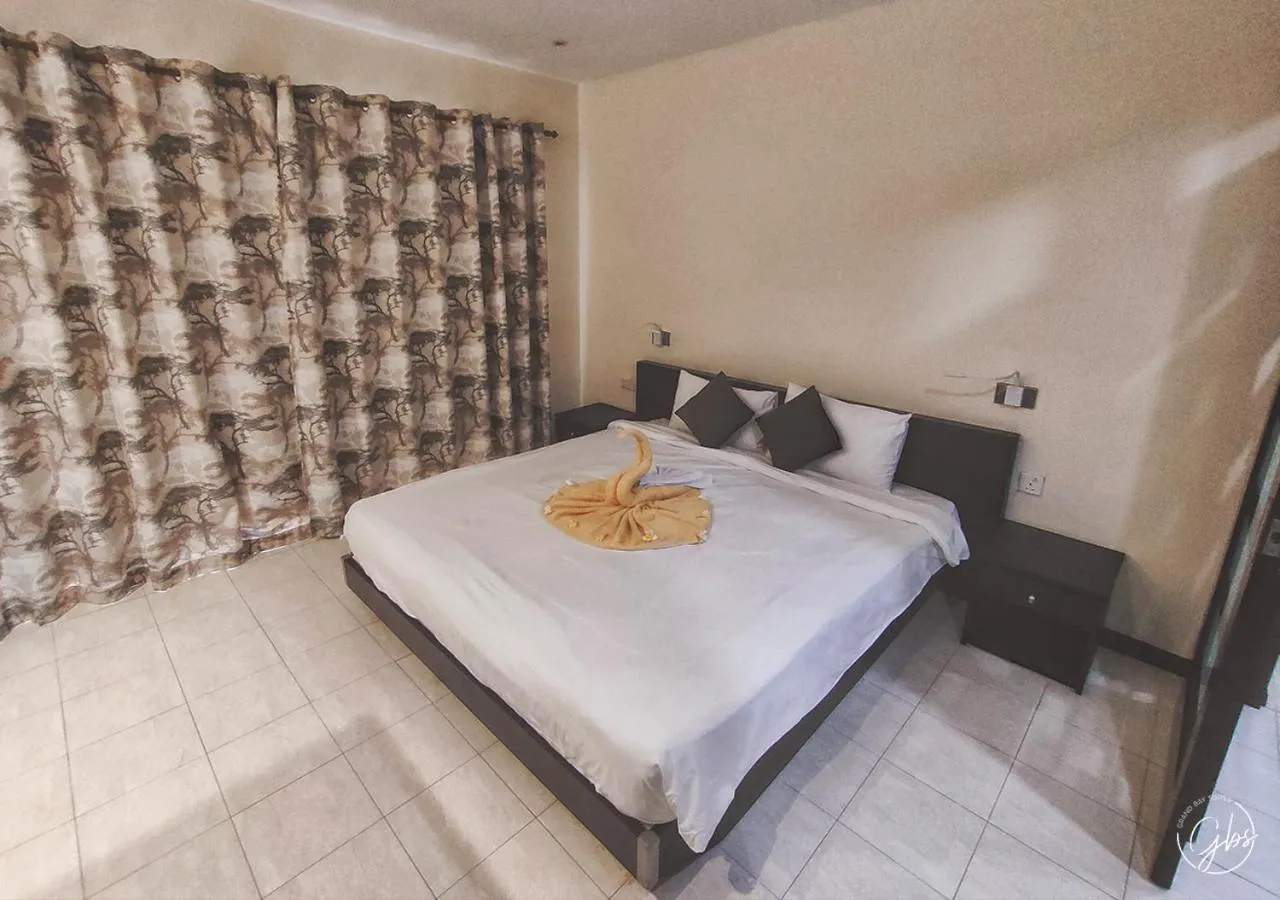 Bedroom, Bed in Grand Bay Suites