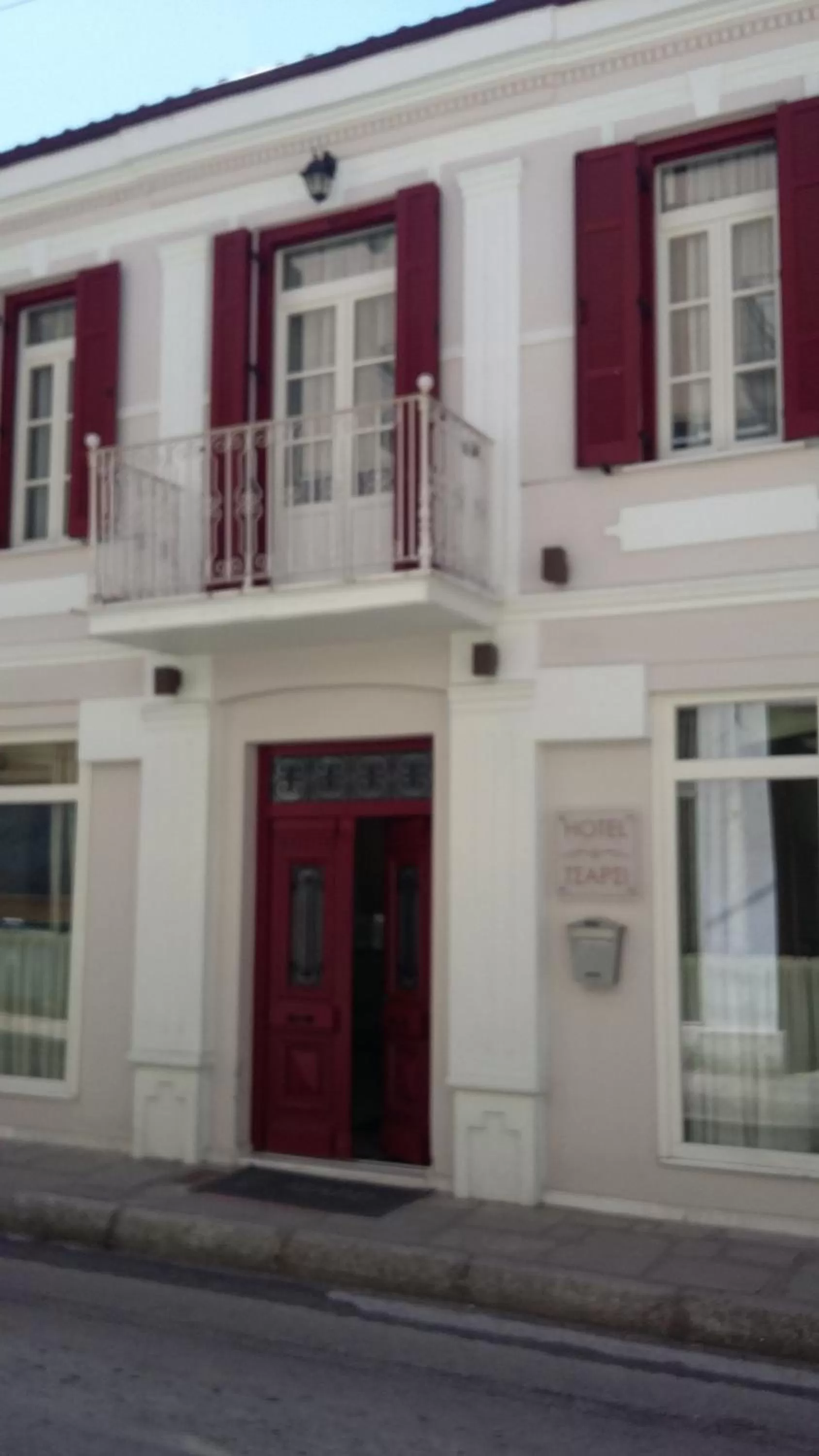 Facade/entrance in HOTEL TSARSI