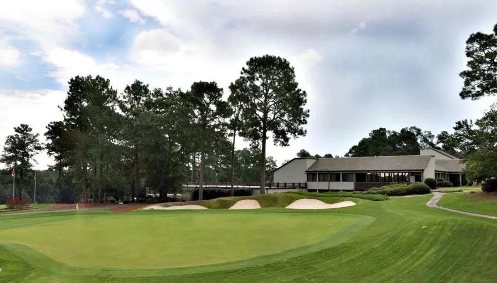 Golfcourse in The Inn at Houndslake