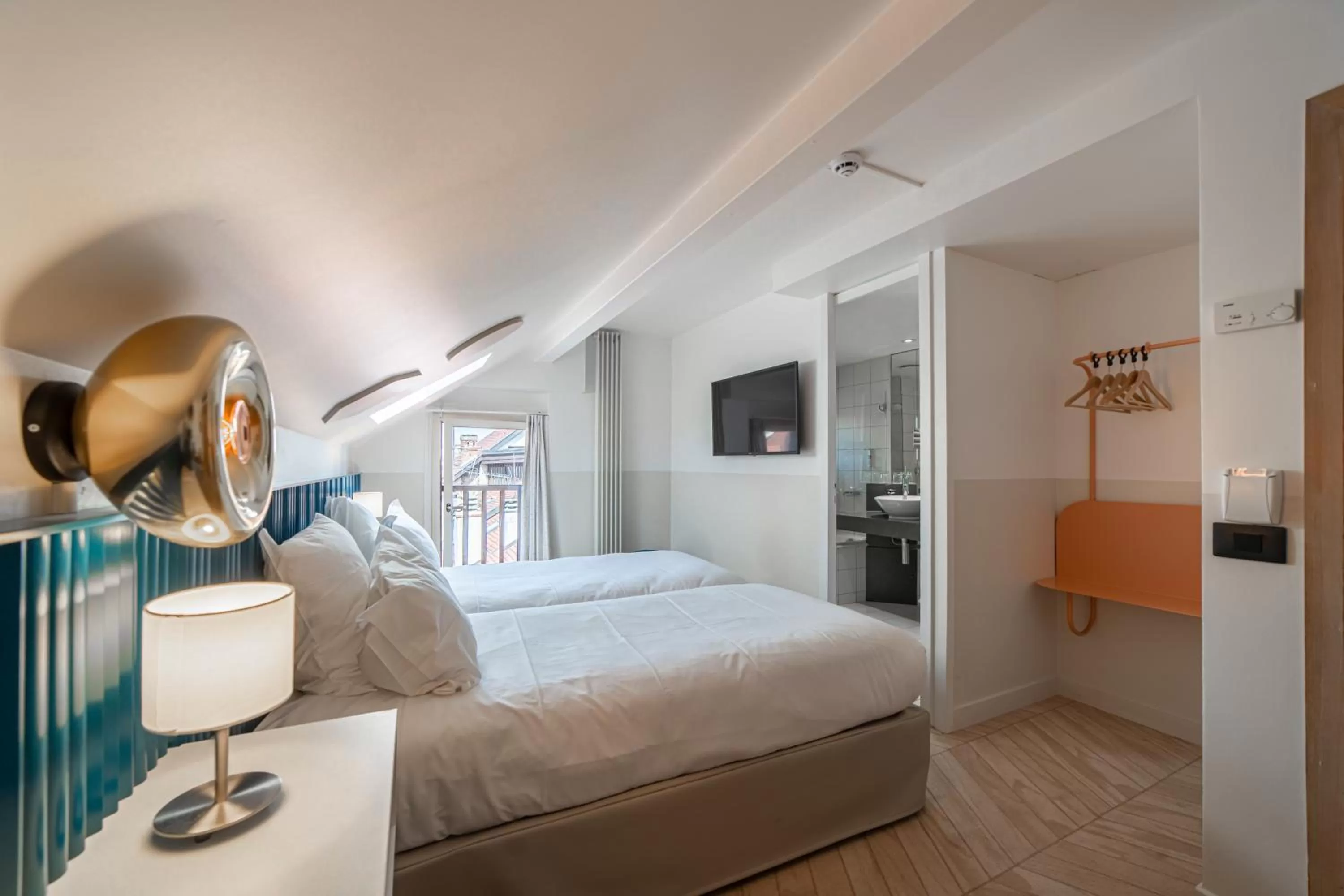 Photo of the whole room, Bed in Hôtel du Palais de l'Isle