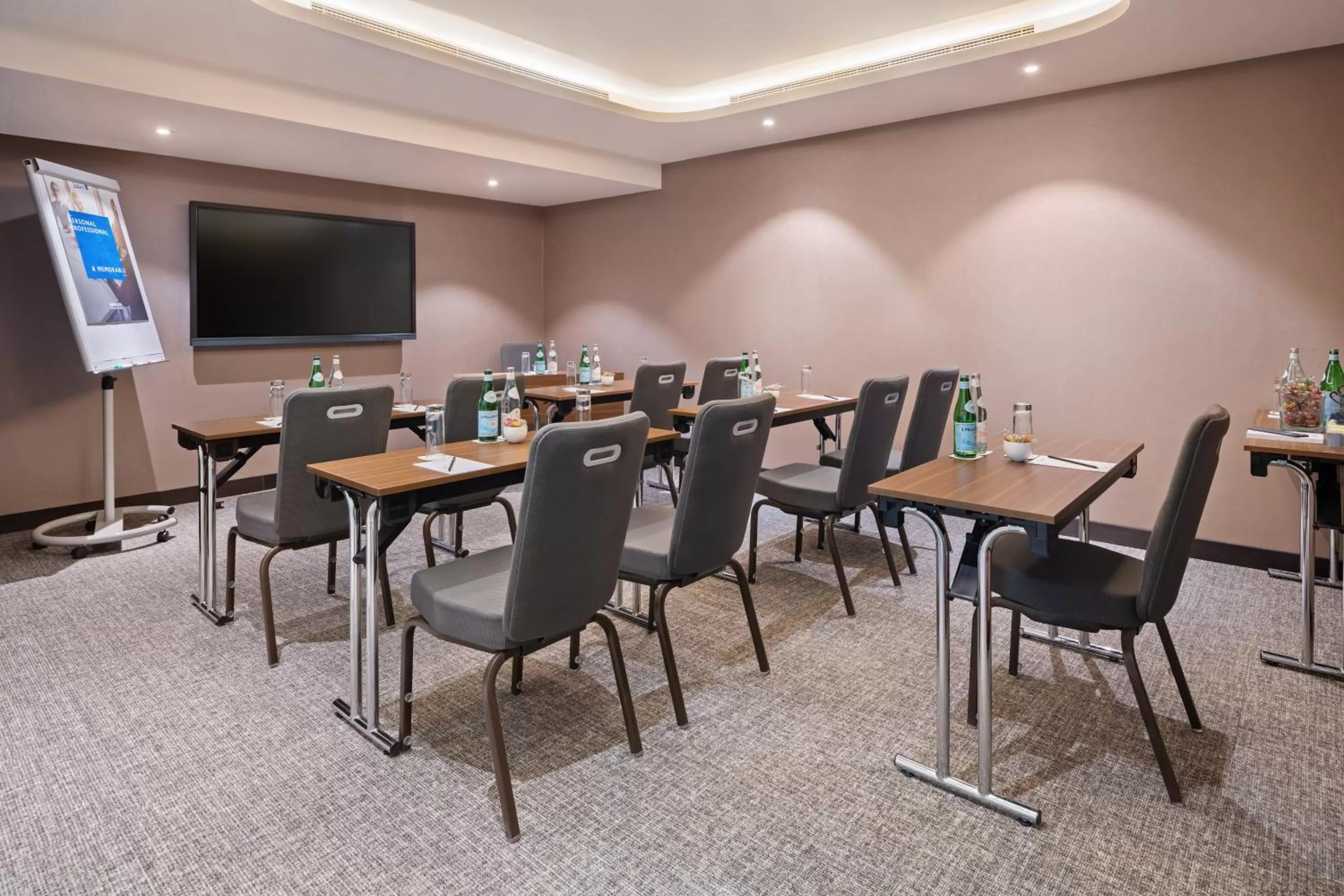 Business facilities in Radisson Blu Hotel, Dubai Canal View