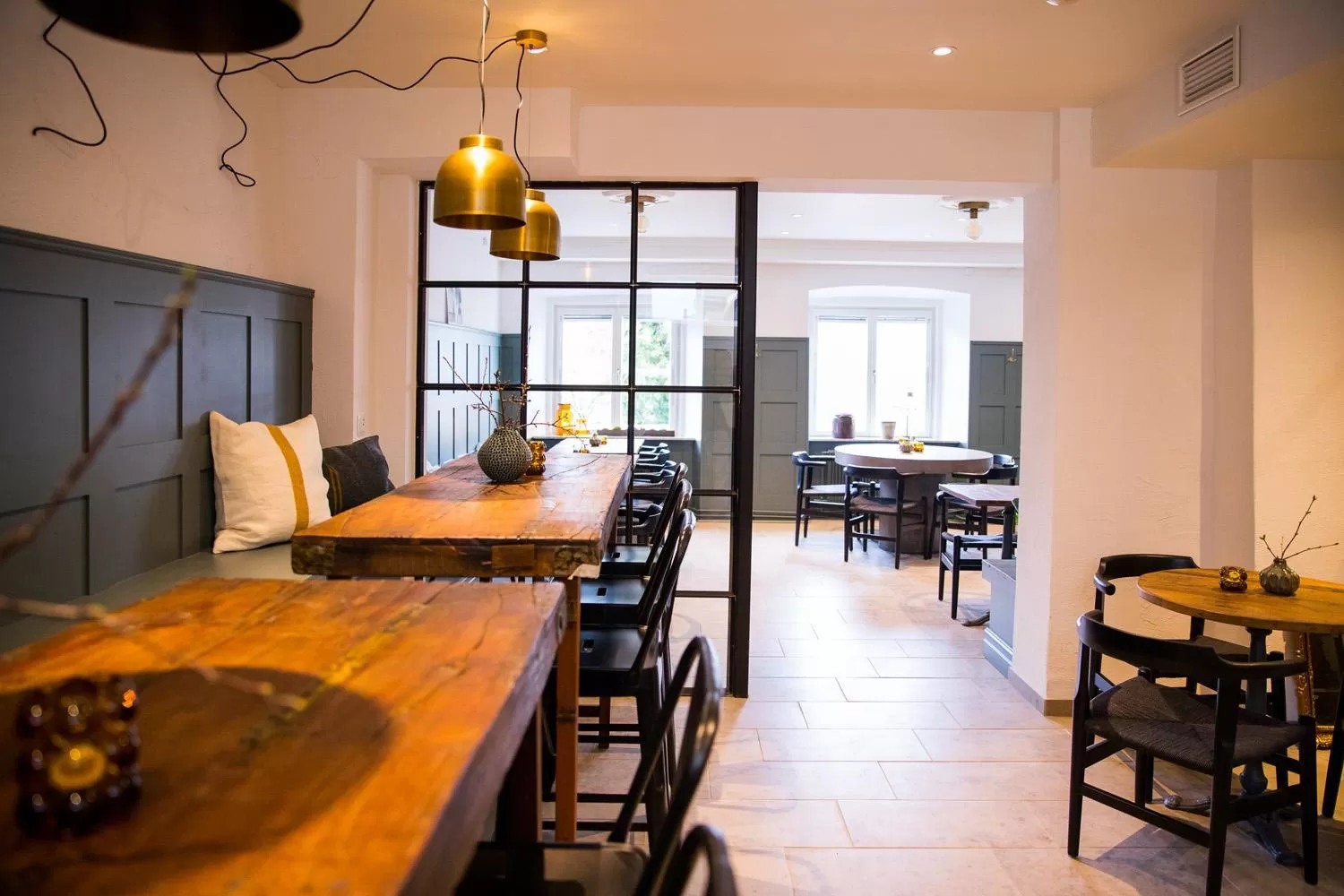 Restaurant/places to eat in Hotell Breda Blick