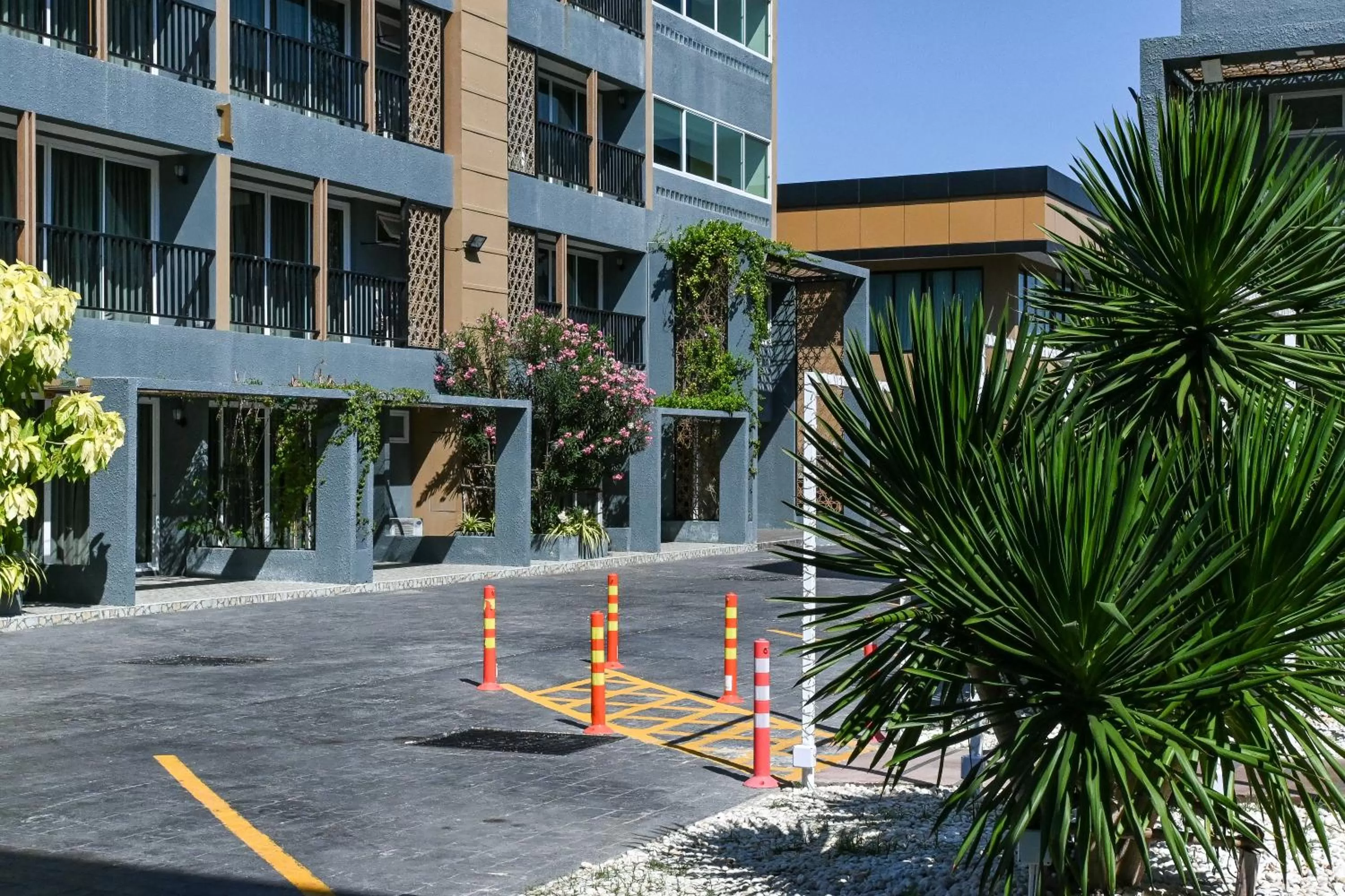 Property building in Golden Sea Hua Hin - SHA Extra Plus