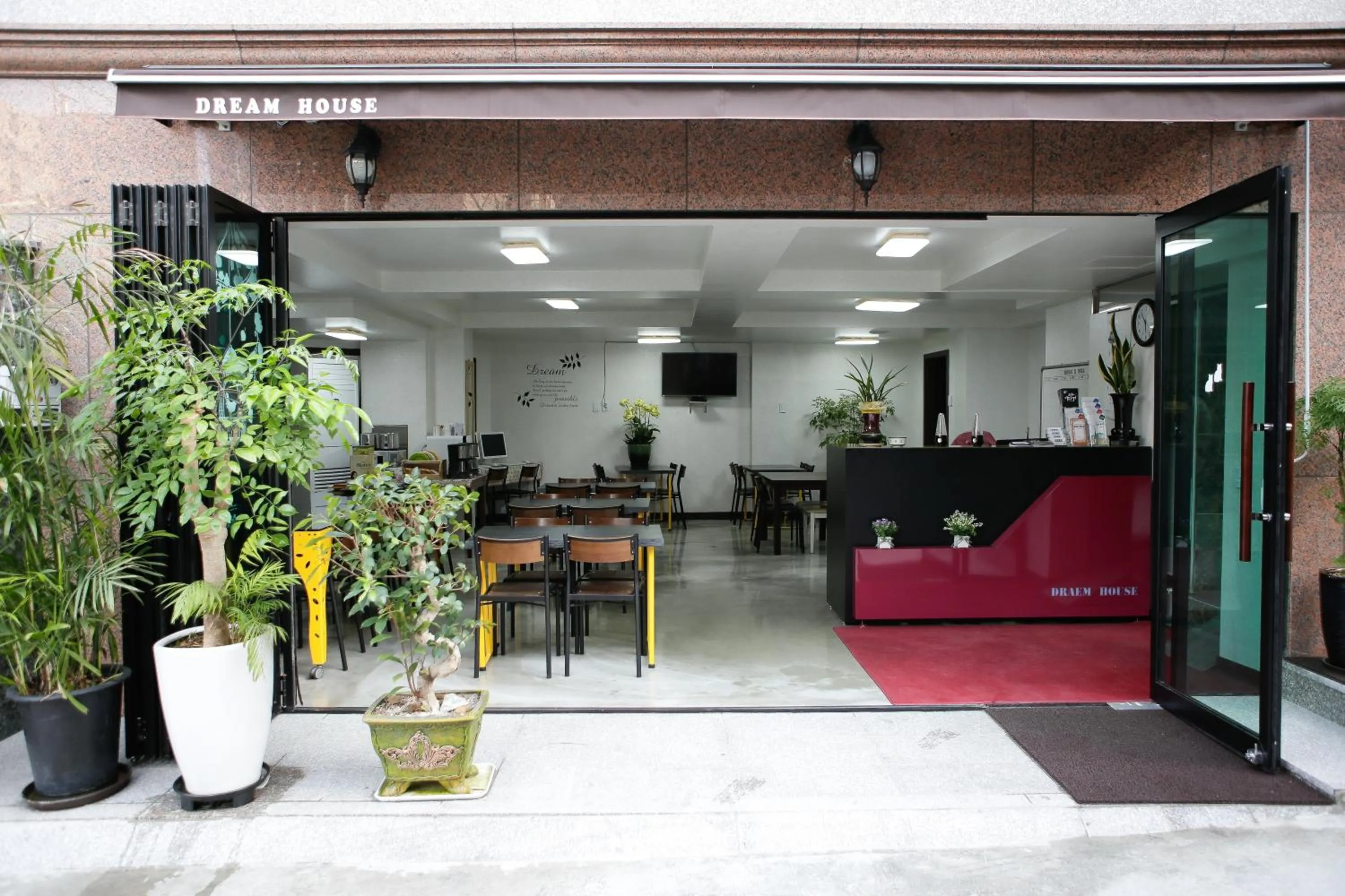 Facade/entrance in Dream Guesthouse