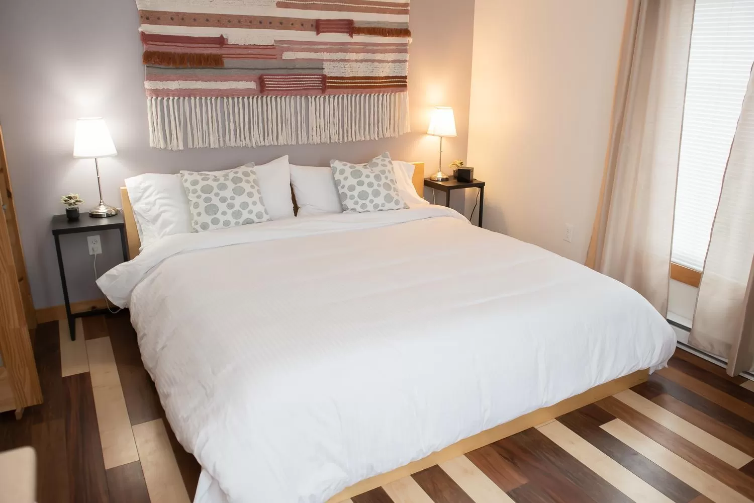 Deluxe King Suite in Pepperell Place Inn Inc.