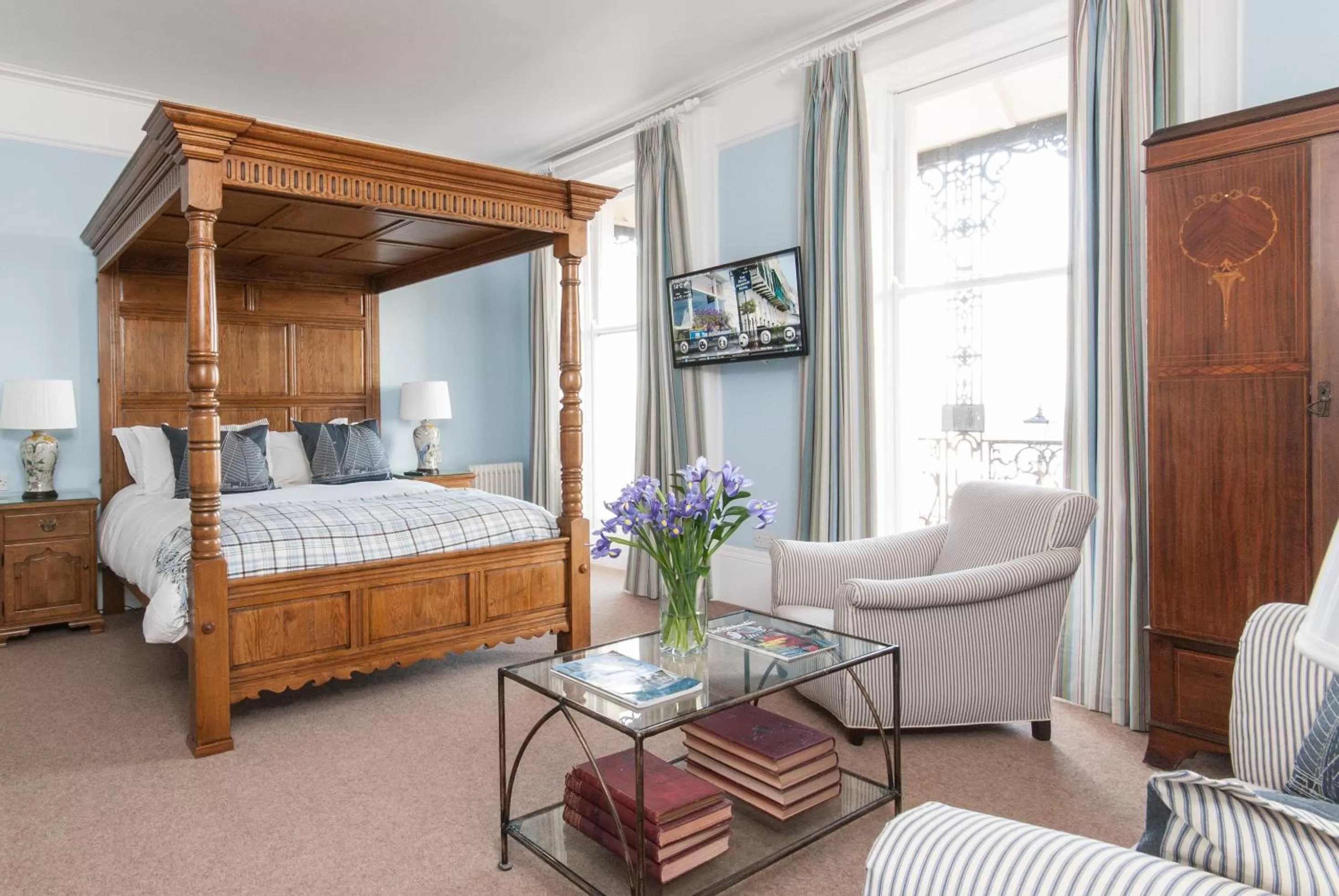 Bed in The Royal Harbour Hotel