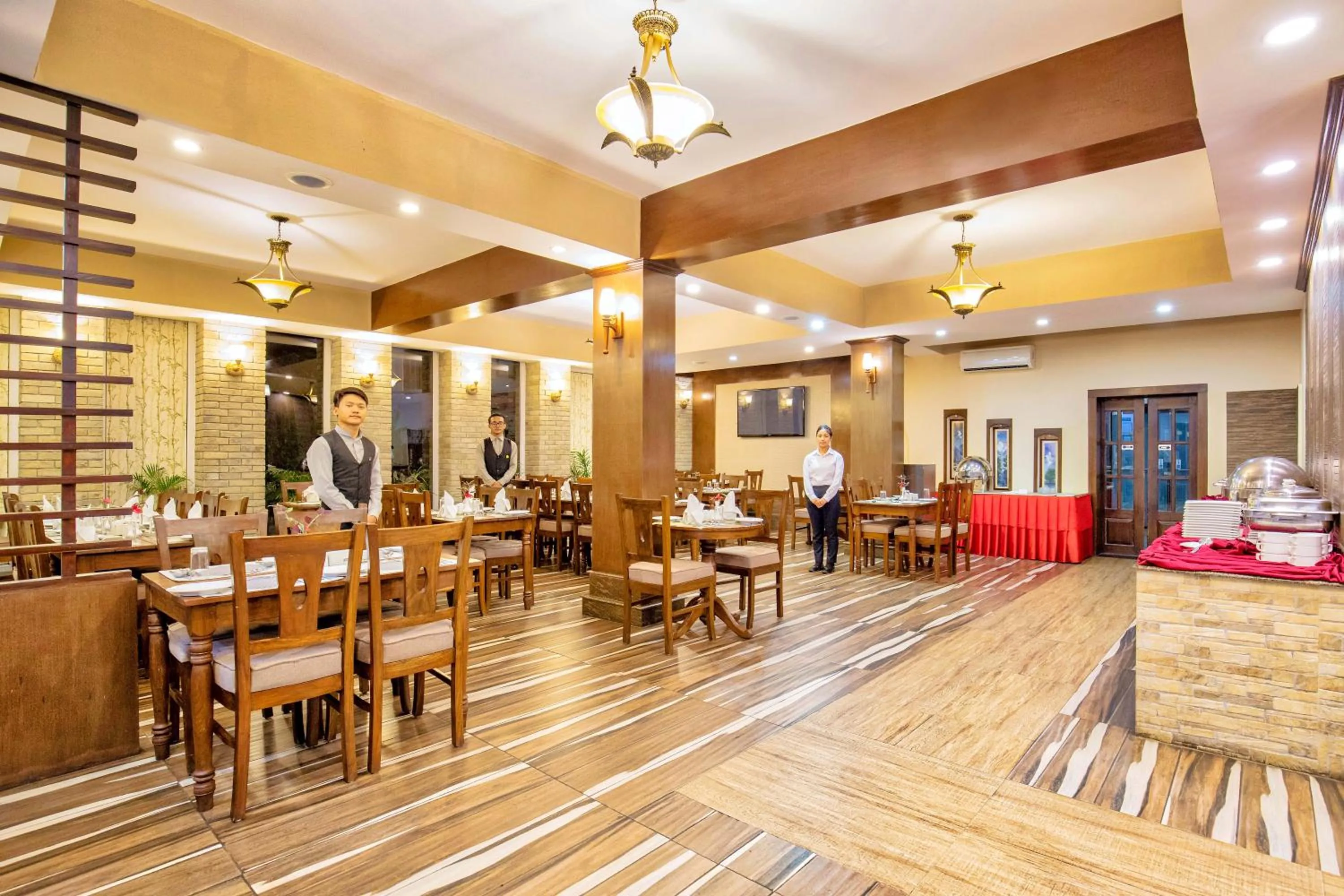Restaurant/Places to Eat in Da Yatra Courtyard Hotel