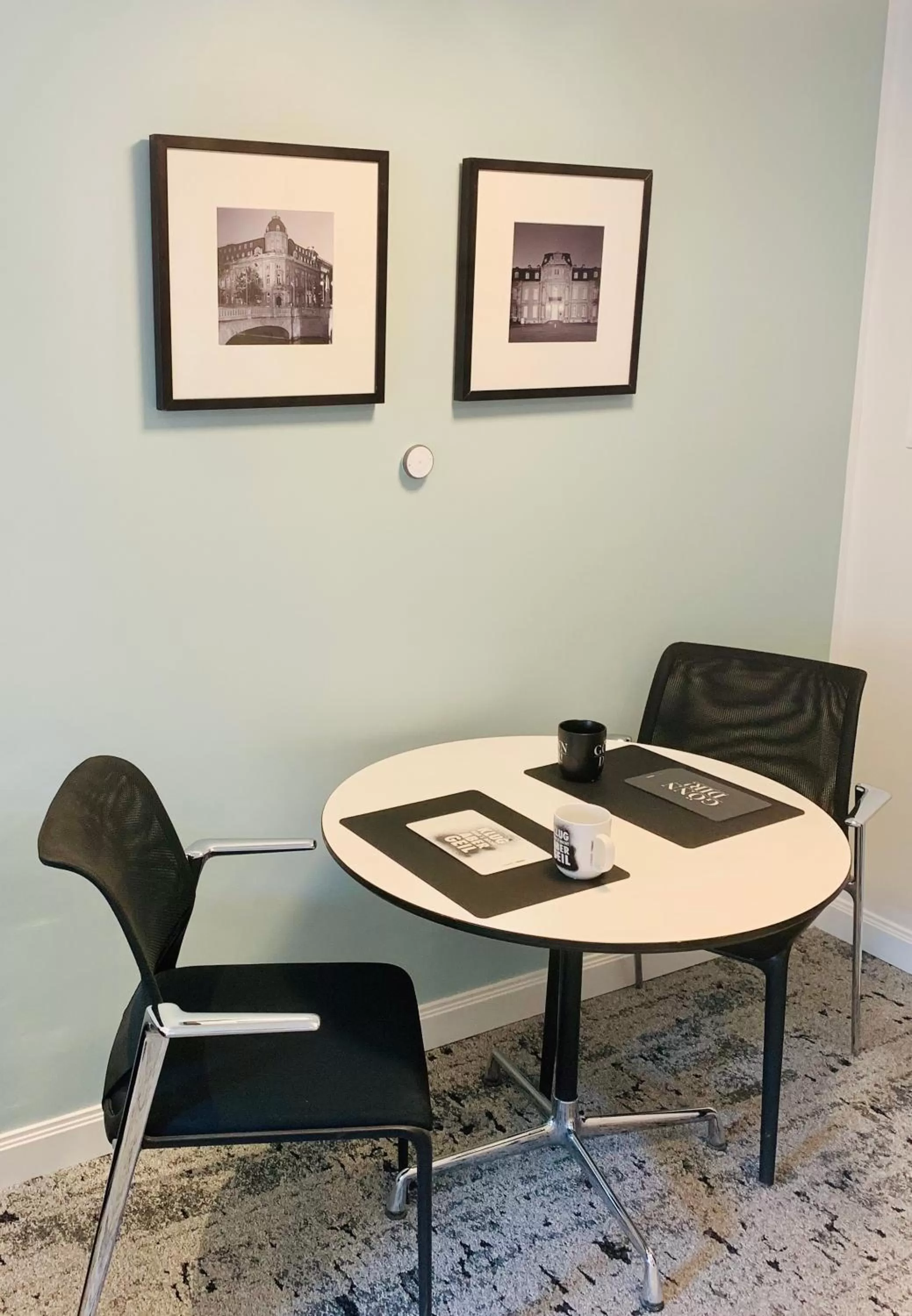 Seating Area in BESOTEL Mettmann