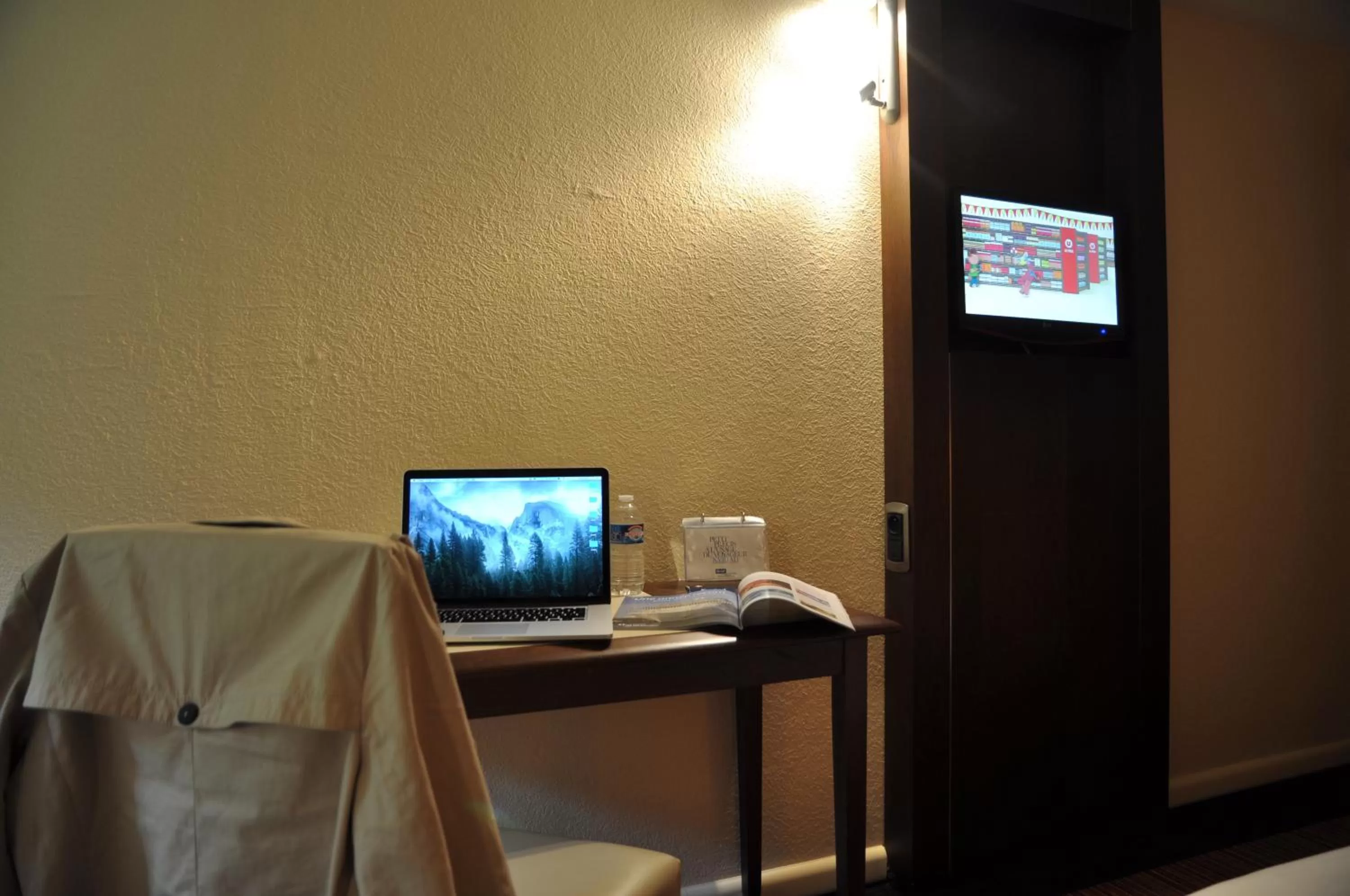 Bedroom in Hotel Inn Design Le Havre