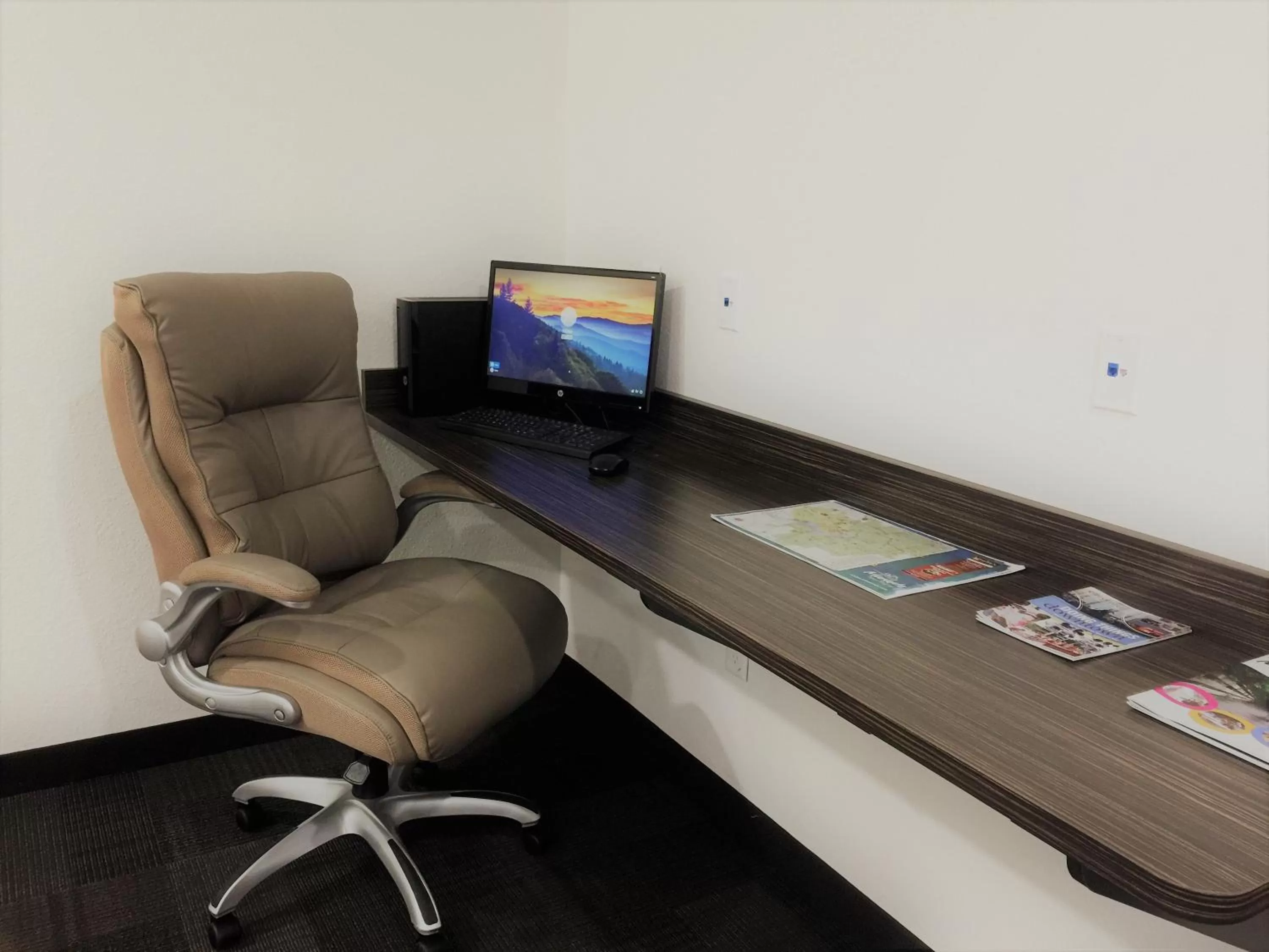 Business facilities in Motel 6-Mankato, MN