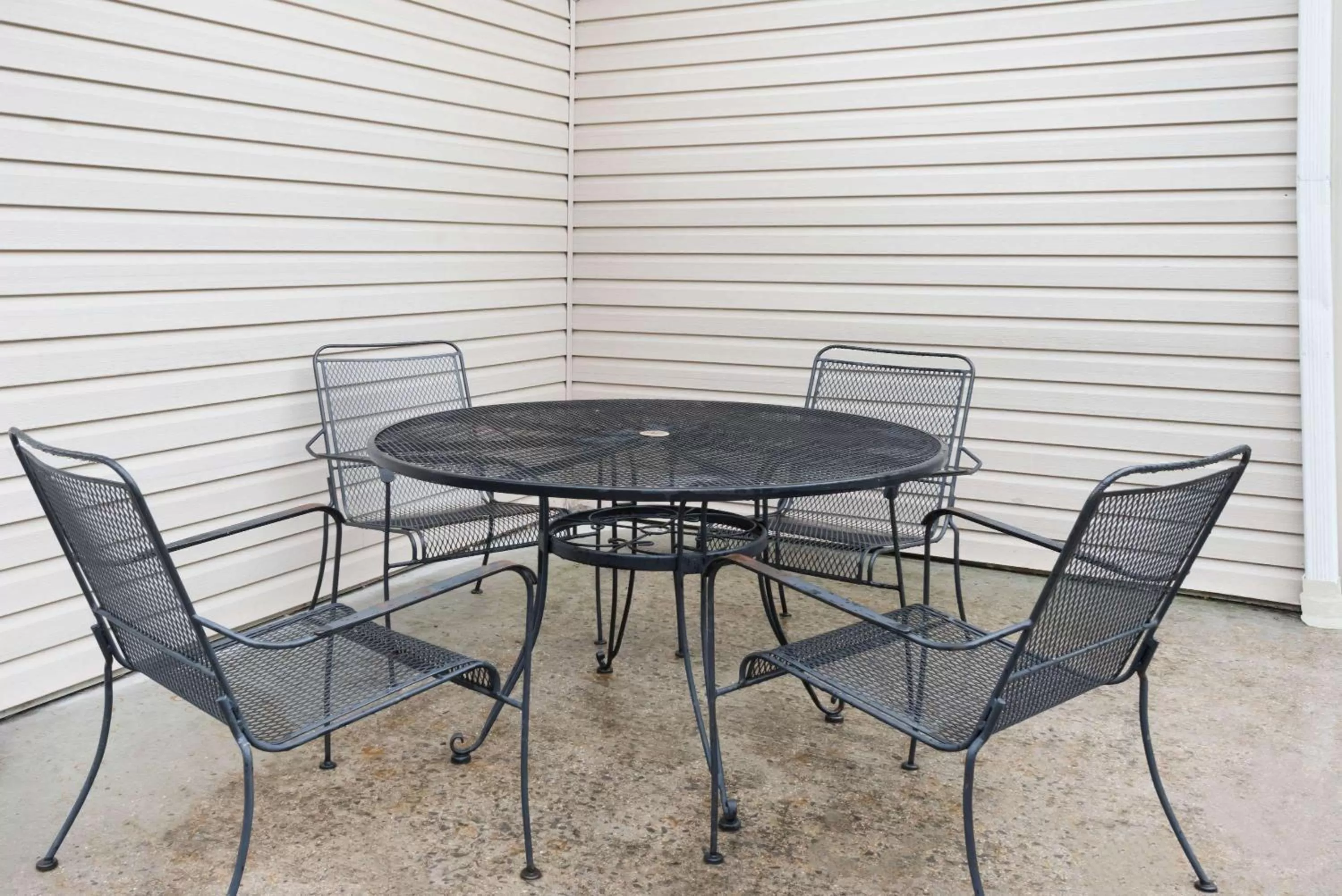 Other in Super 8 by Wyndham La Vale/Cumberland Area