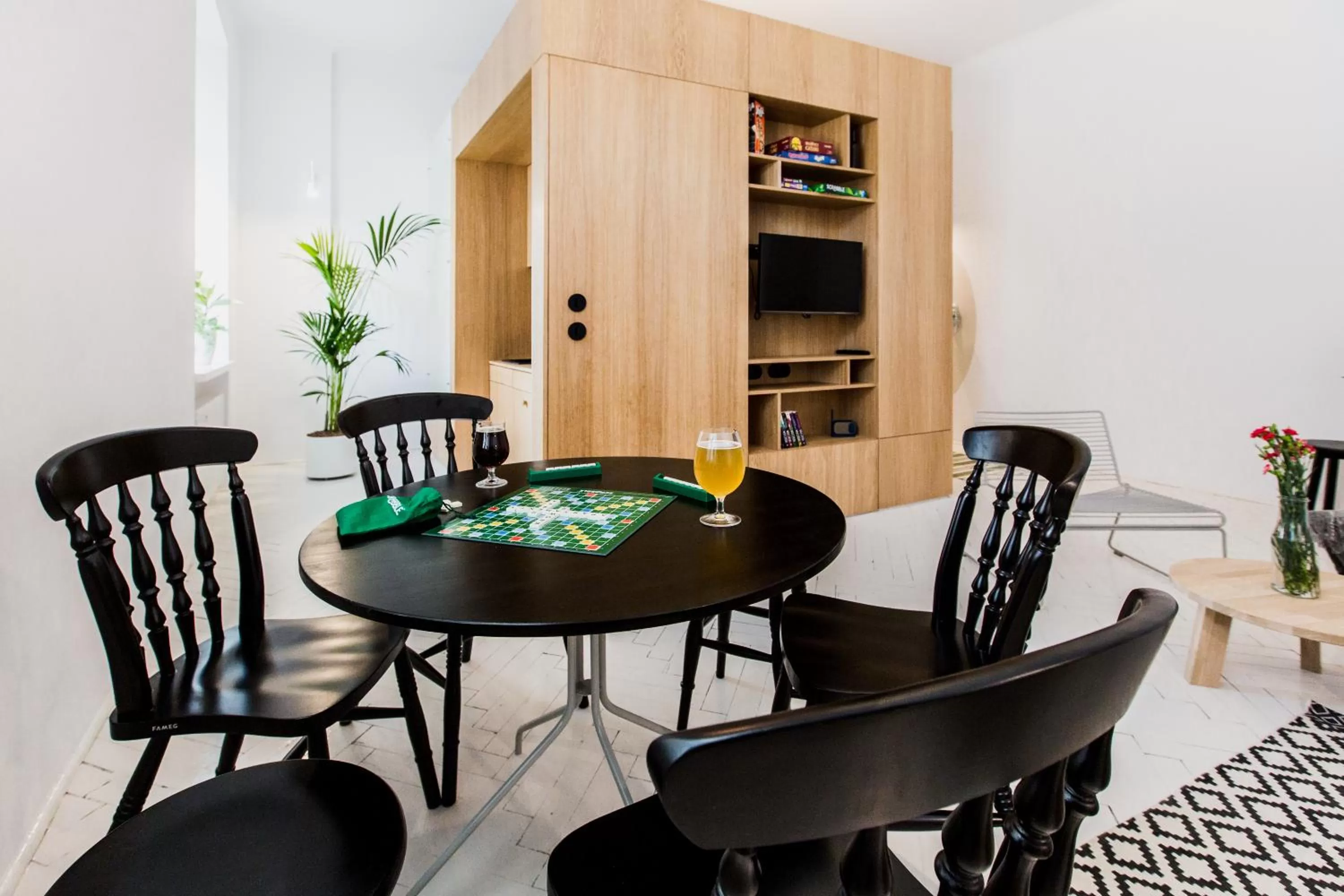 Kitchen or kitchenette, Dining Area in Apartamenty Browar Perła - Perła Brewery Apartments