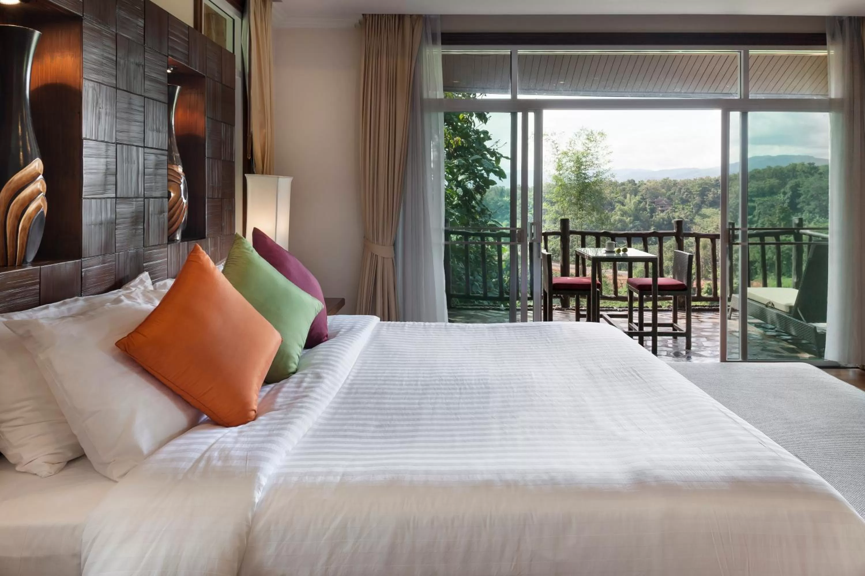 Photo of the whole room, Bed in Katiliya Mountain Resort And Spa