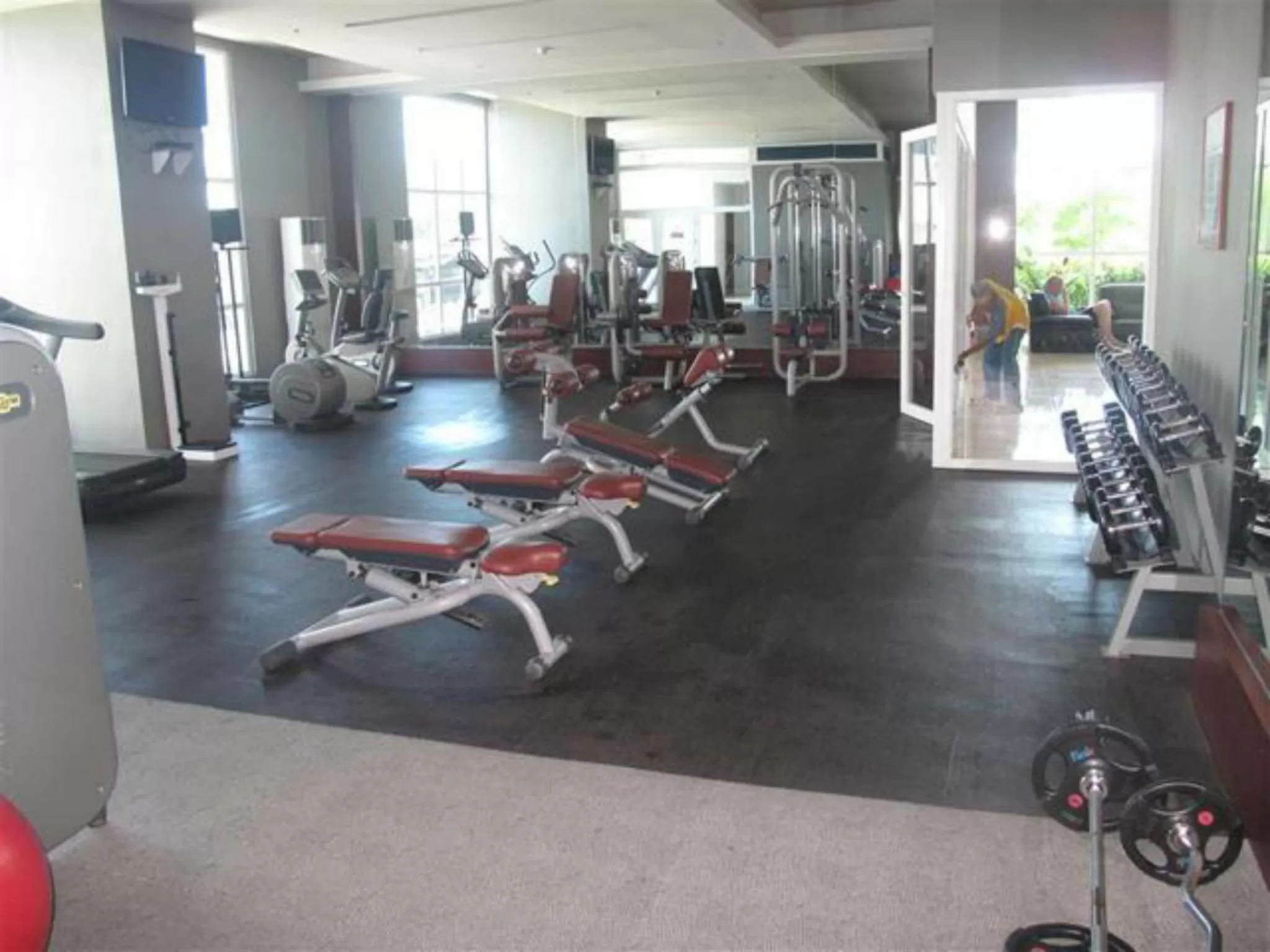 Fitness centre/facilities, Fitness Center/Facilities in La Mirada Residence Condo, Large 1 bedroom ,Ocean views, Breakfast, fast WiFi , Netflix, beach resort