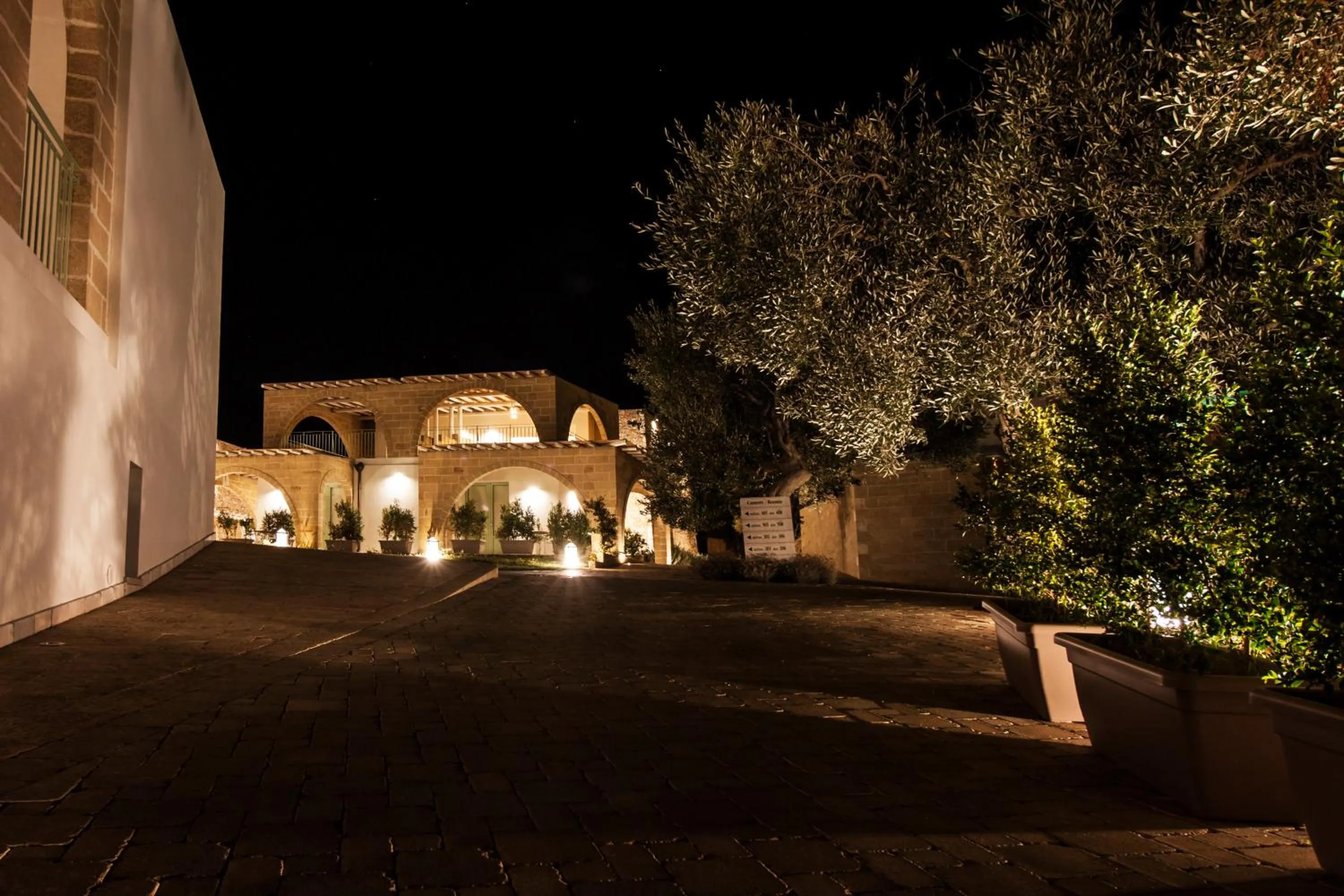 Facade/entrance in Montiro' Hotel