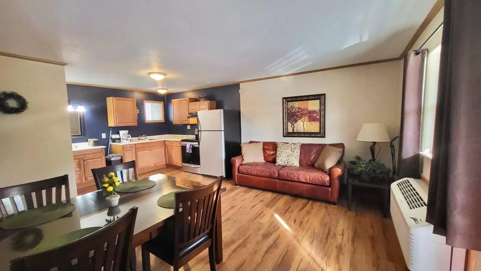 Kitchen or kitchenette in Hunter's Friend Resort near Silver Dollar City