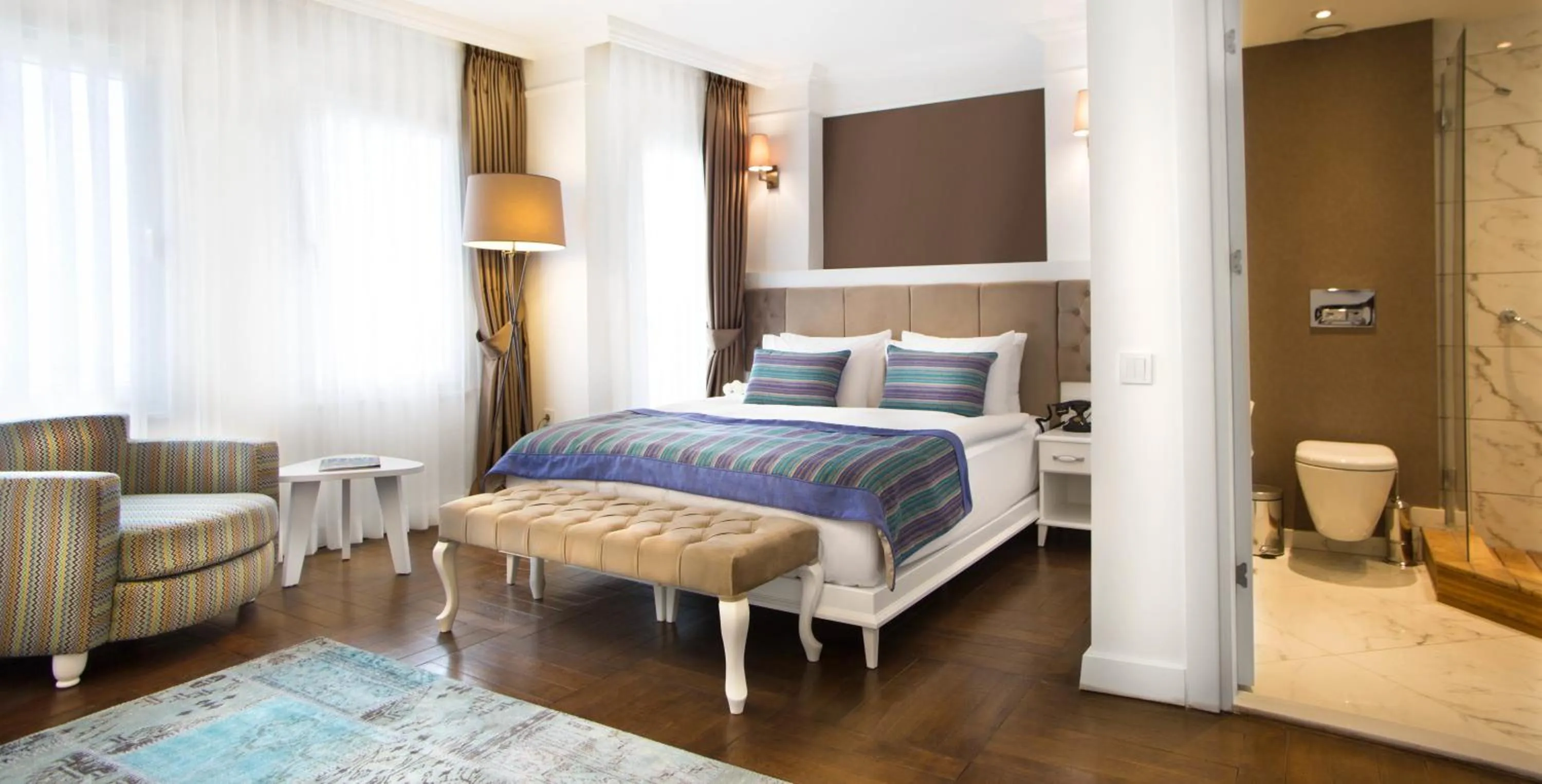 Bathroom, Bed in Astan Hotel Taksim