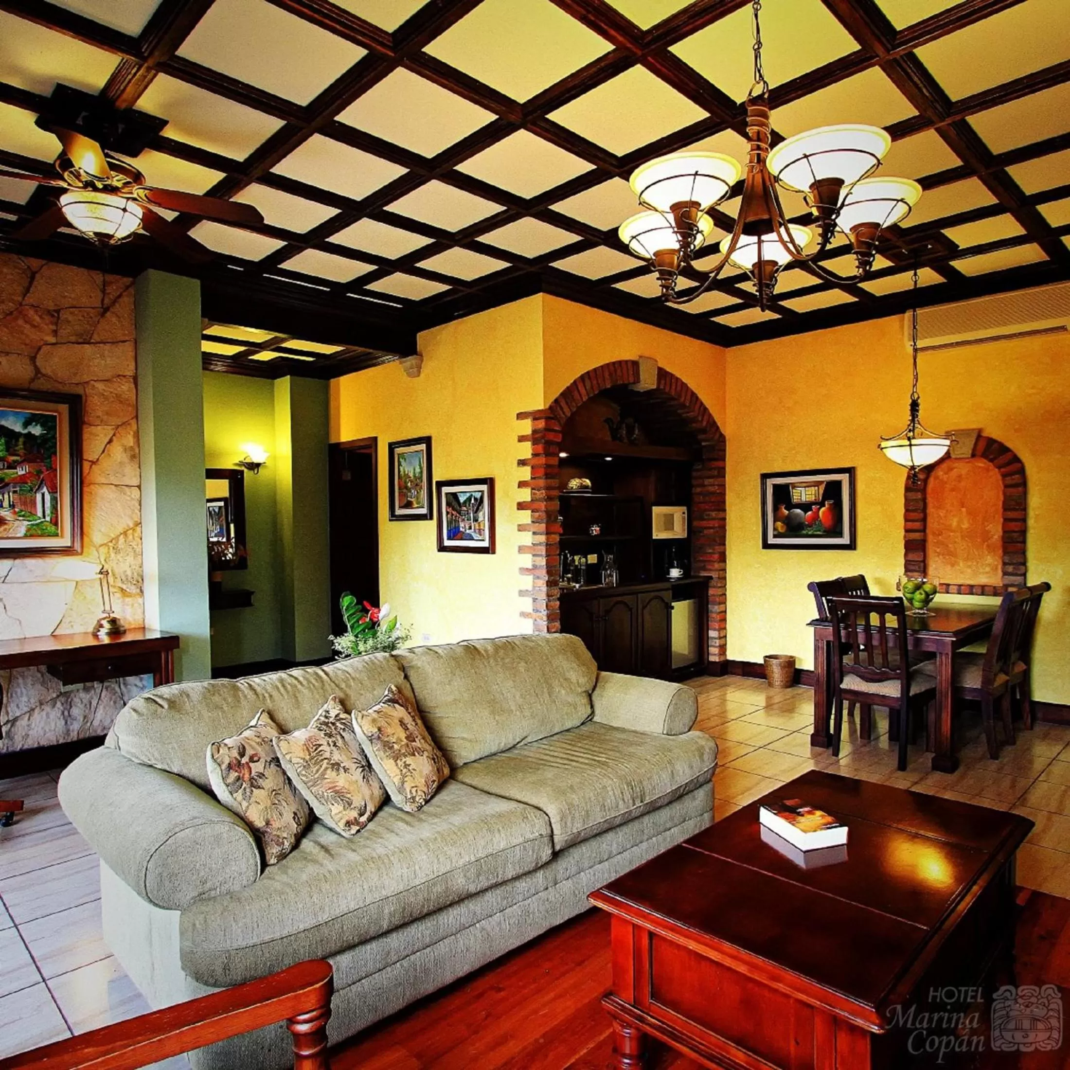 Living room in Hotel Marina Copan