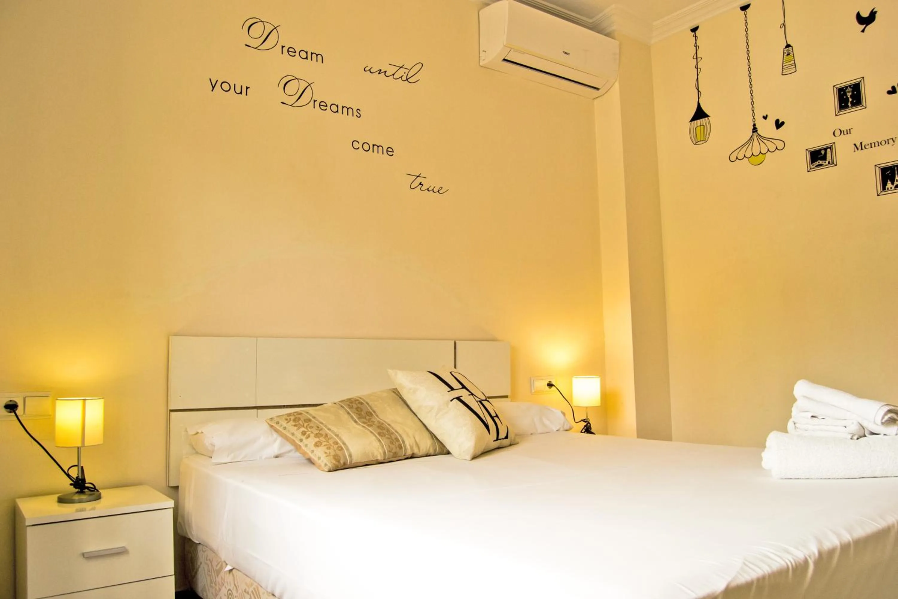 Bed in Roquetas Beach and Playa Serena Golf Village