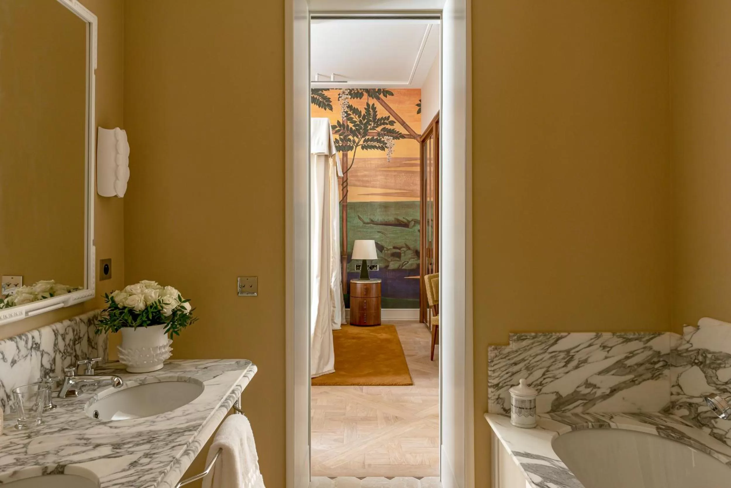 Bathroom in Saint James Paris