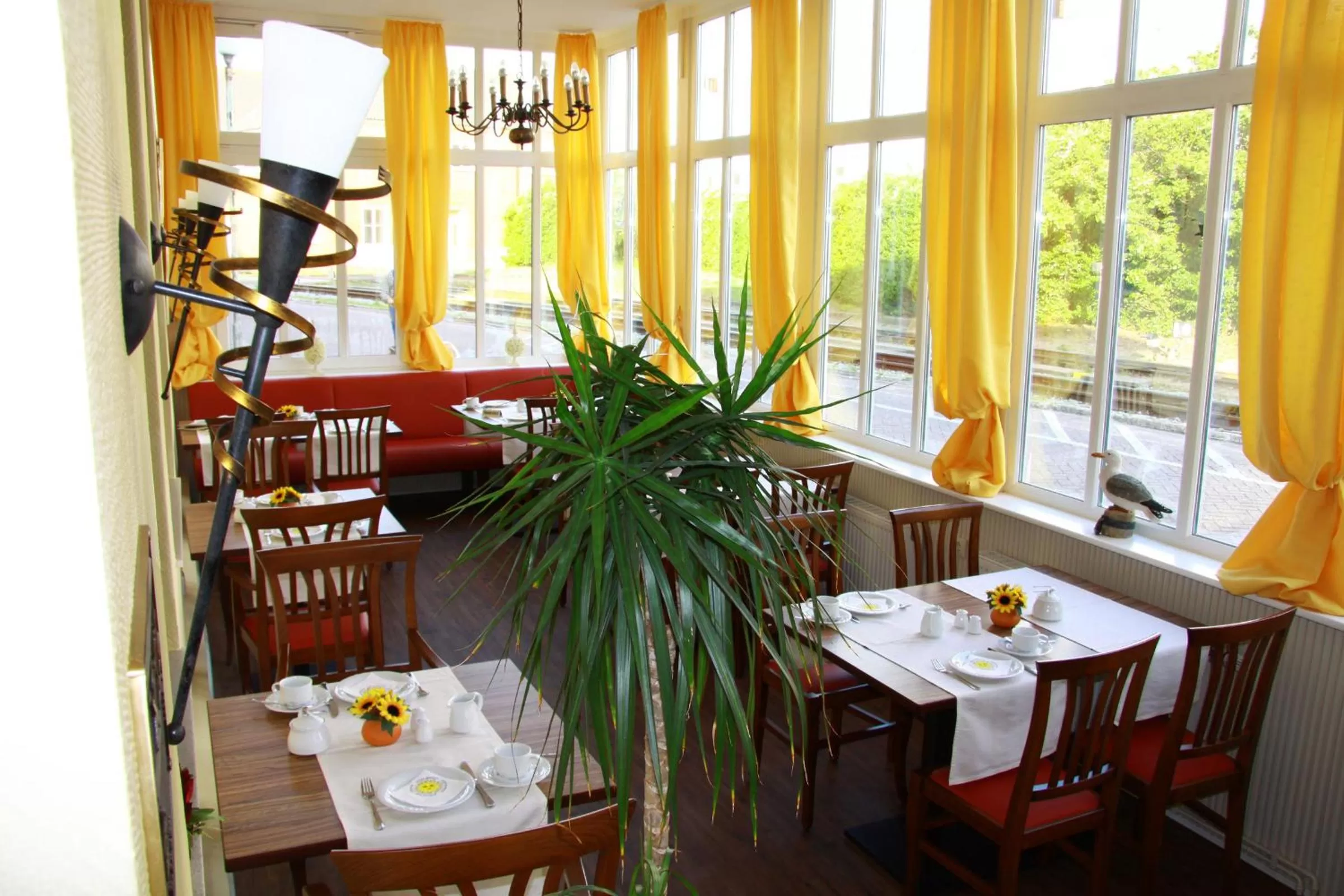 Restaurant/places to eat in Hotel Weisse Düne