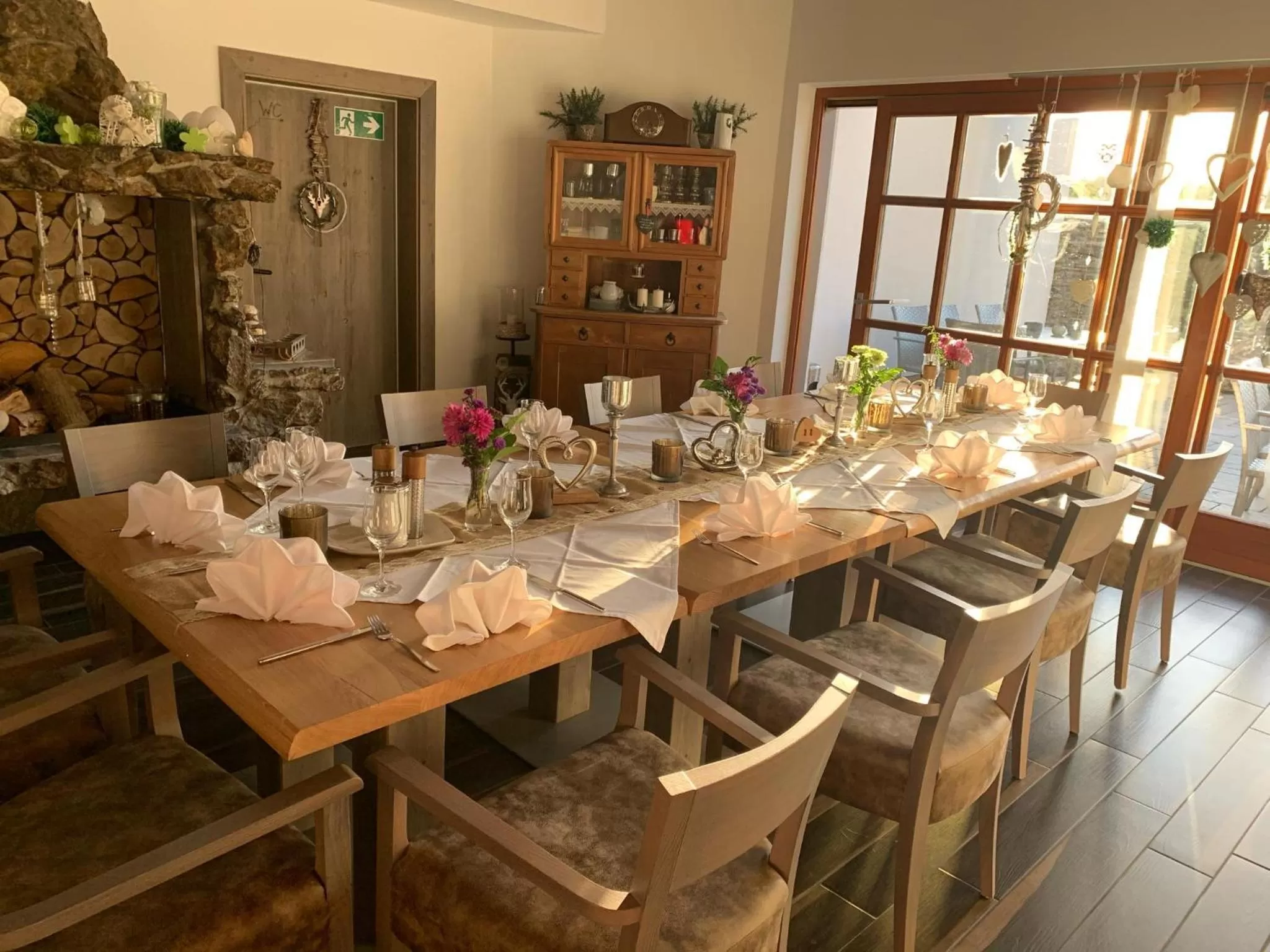 Restaurant/places to eat in Sporthotel Bernrieder Hof GmbH