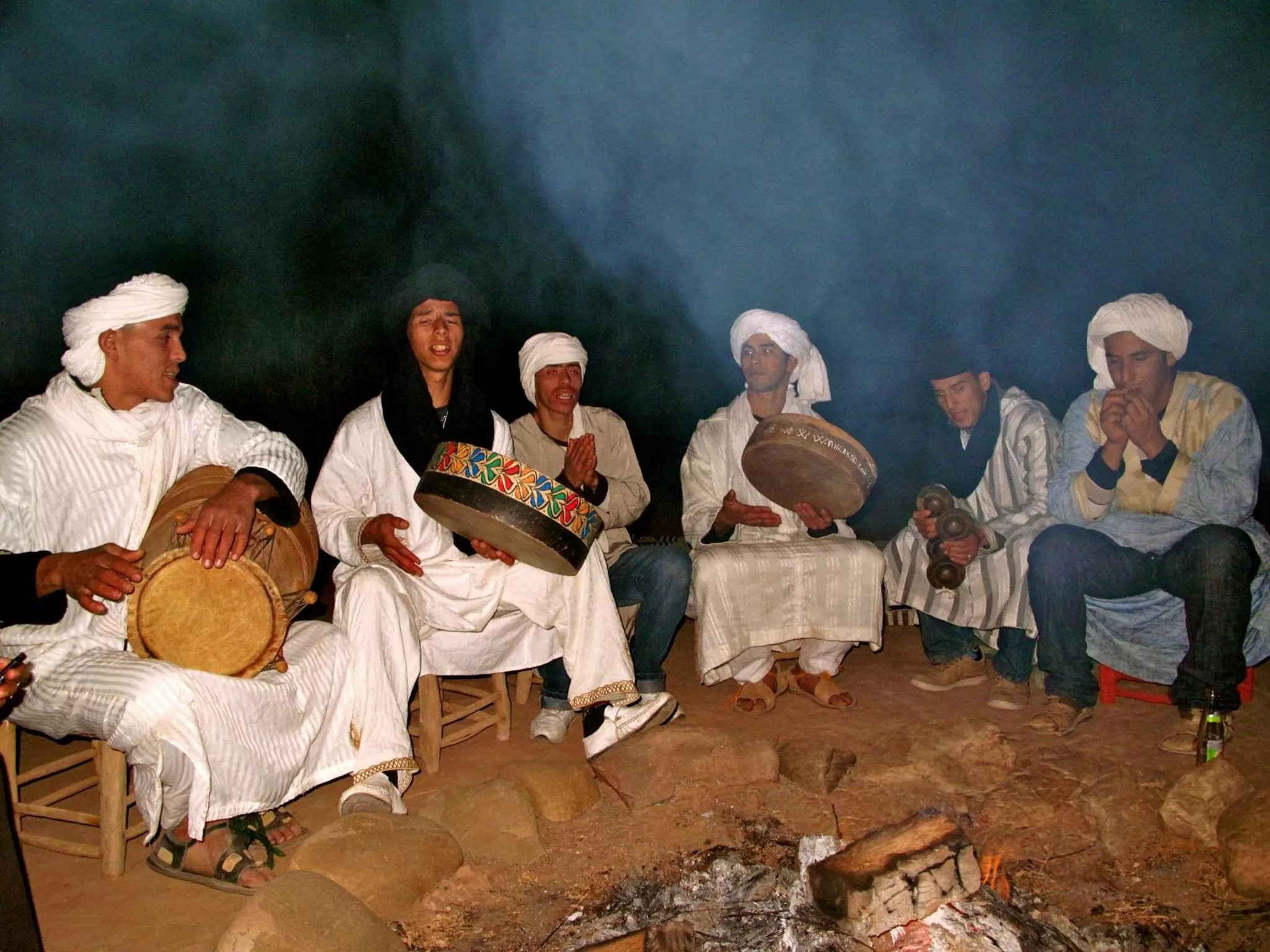 Entertainment in Dar Paru