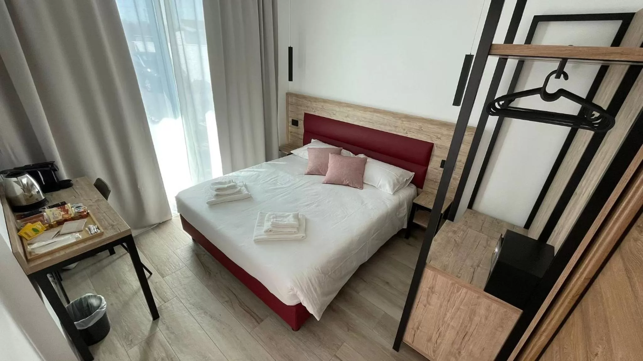 Bed in Bari Airport B&B