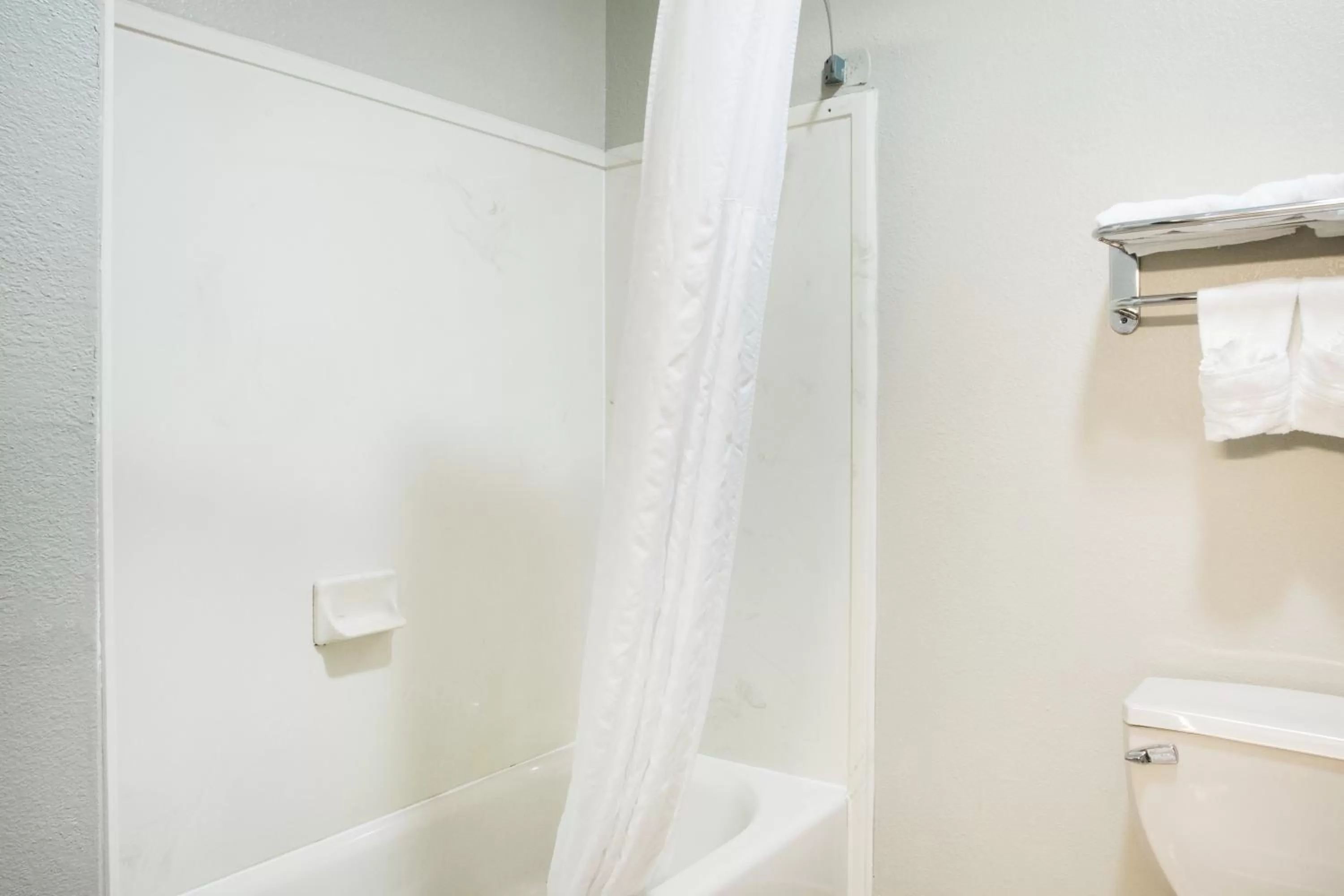 Bathroom in Super 8 by Wyndham Port Arthur/Nederland Area