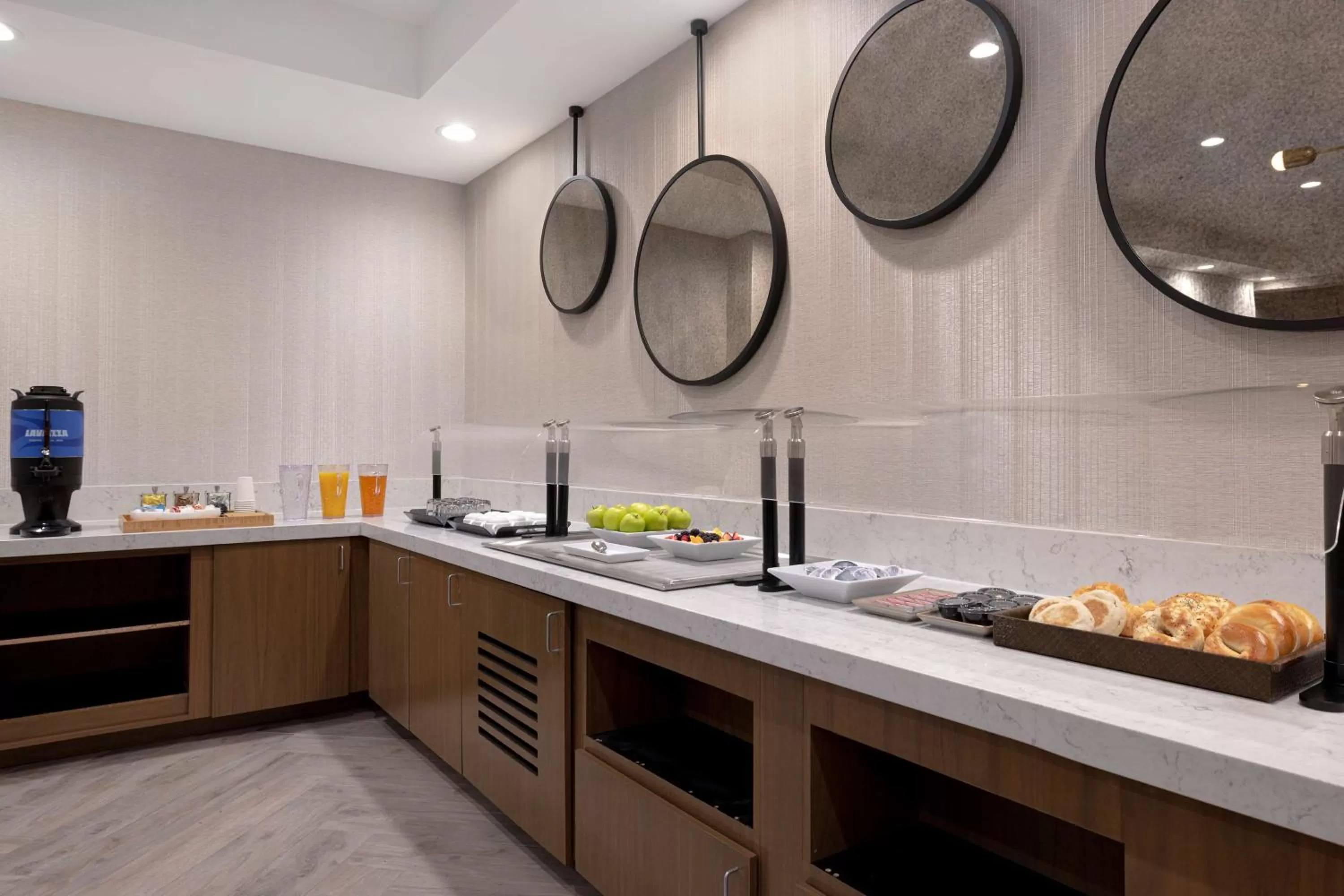 Breakfast in Doubletree By Hilton Palmdale, Ca