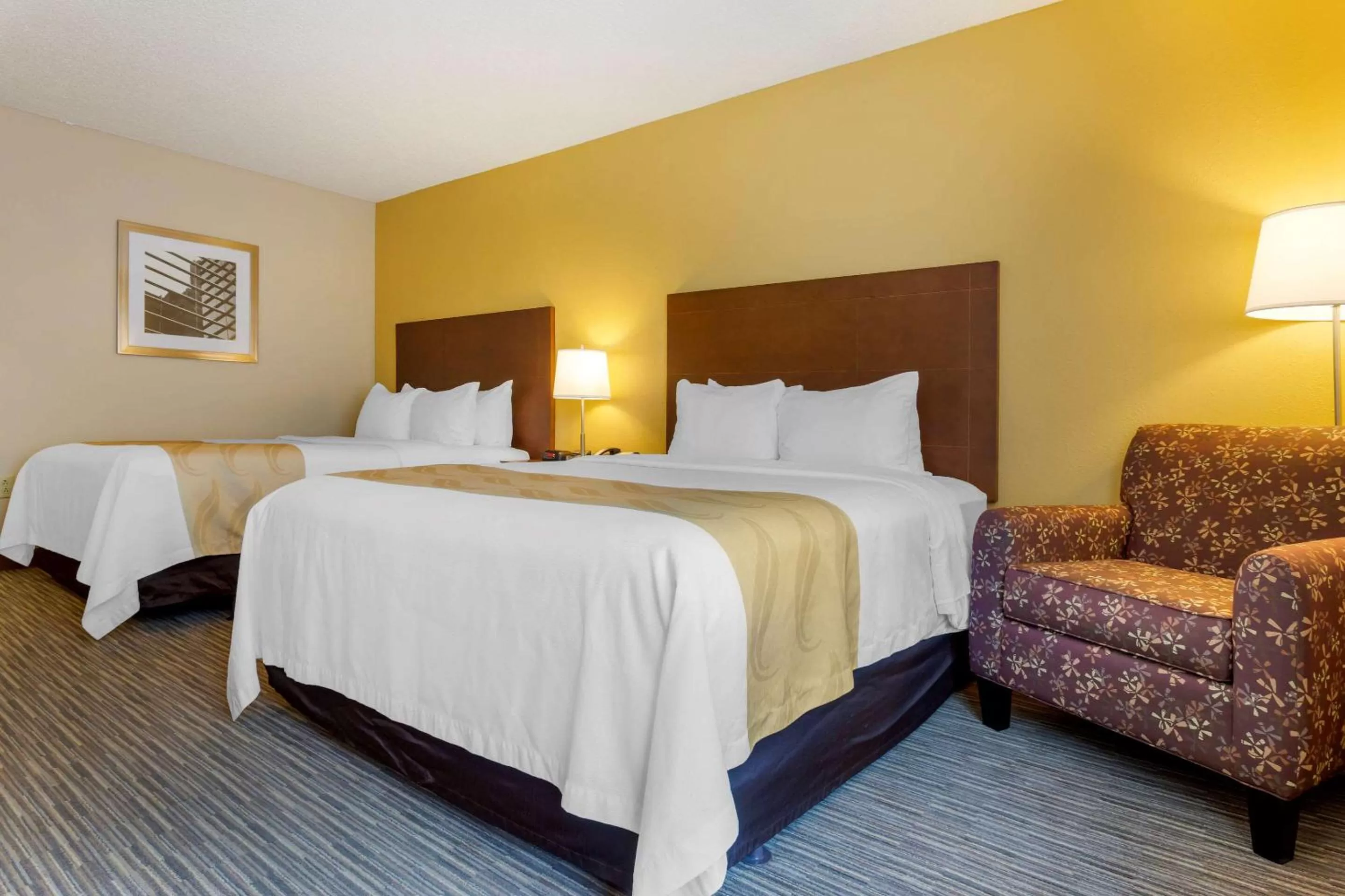 Bedroom, Bed in Quality Inn Harrison North