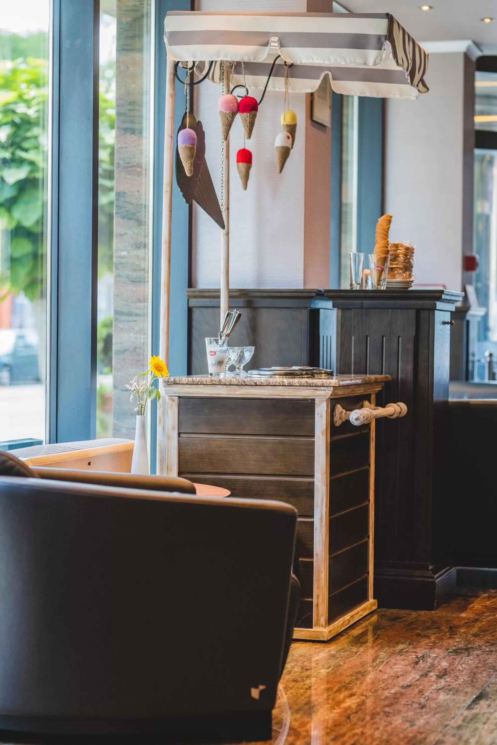 Lobby or reception in Budapest Hotel - Free Parking