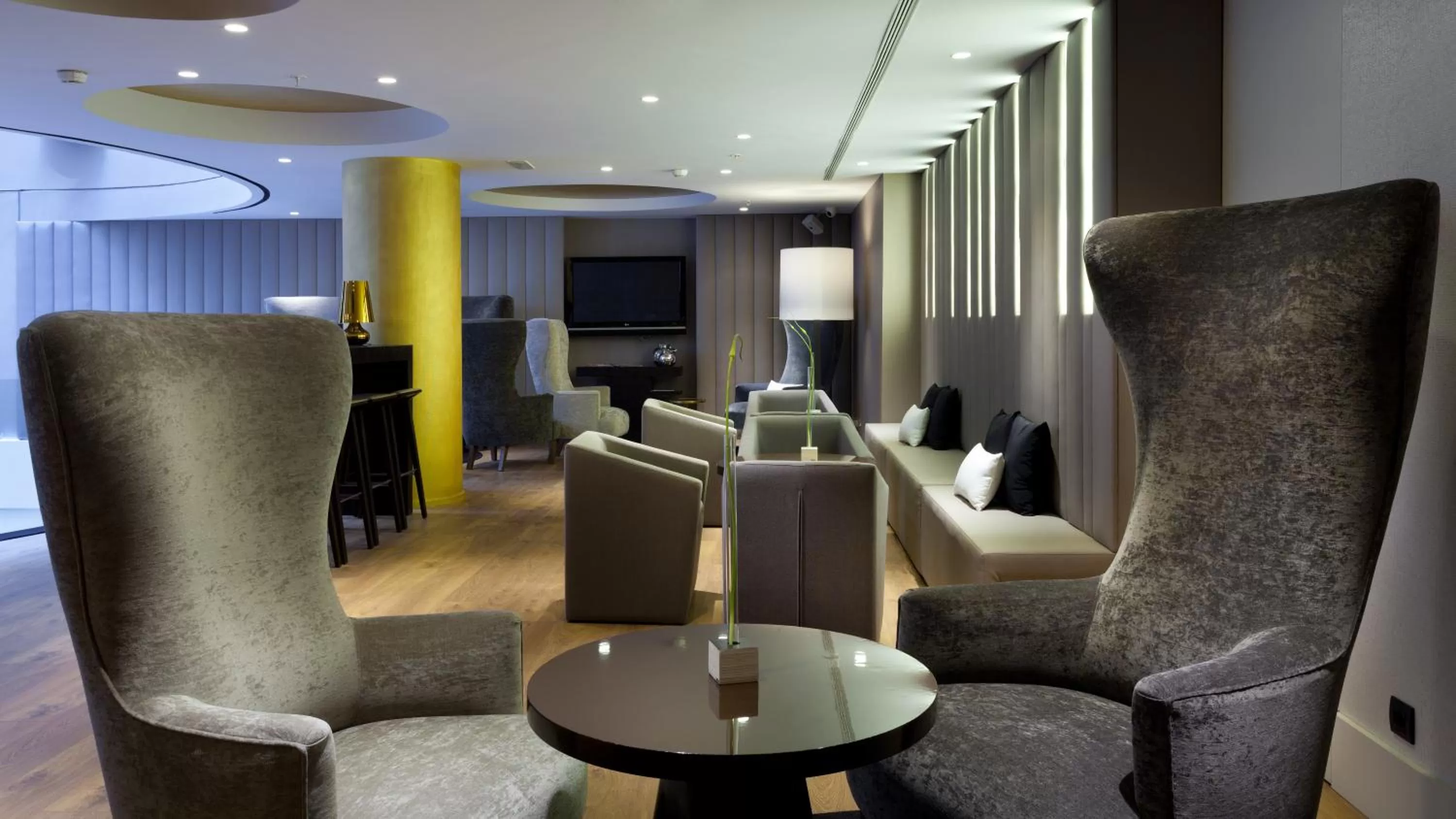 Lounge or bar in Hotel Condes de Barcelona